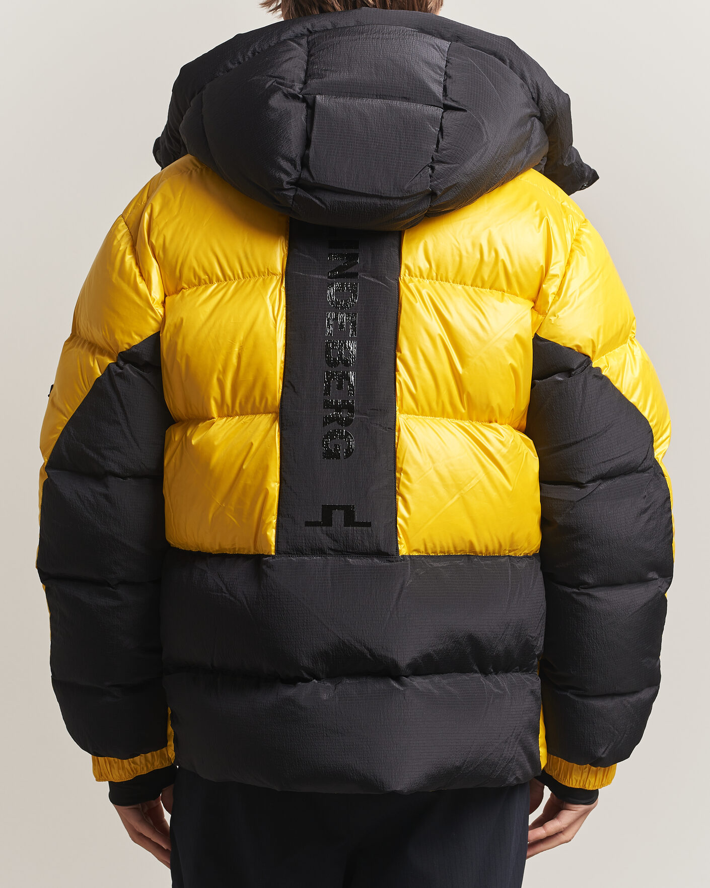 Uomini | Giacche | J.Lindeberg | Creek Block Hooded Down Jacket Bumblebee