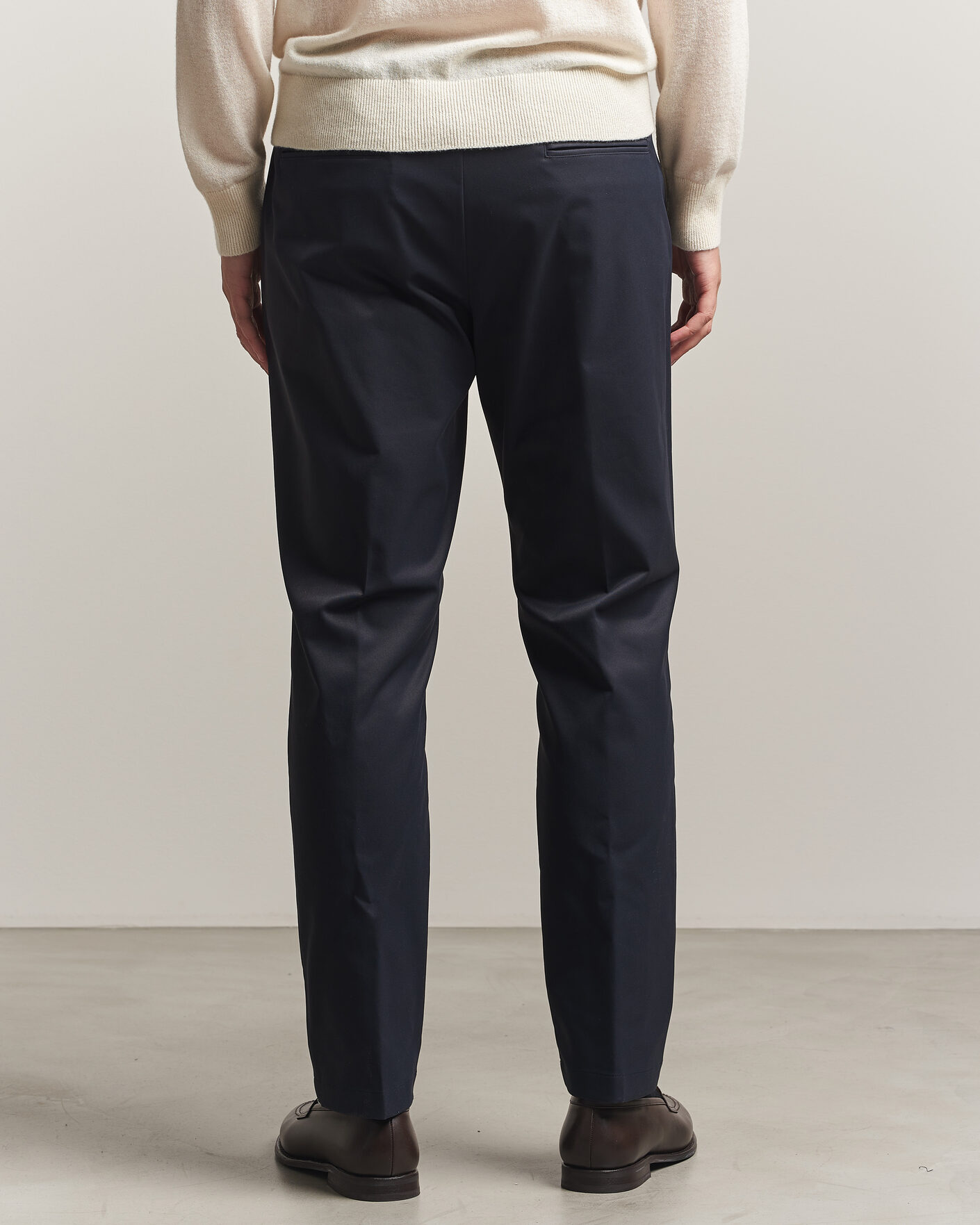 Uomini | Pantaloni | Herno | Pleated Technical Cotton Trousers Navy