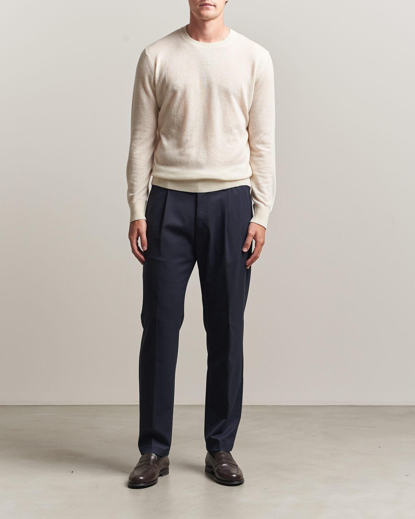 Uomini | Pantaloni | Herno | Pleated Wool Trousers Navy