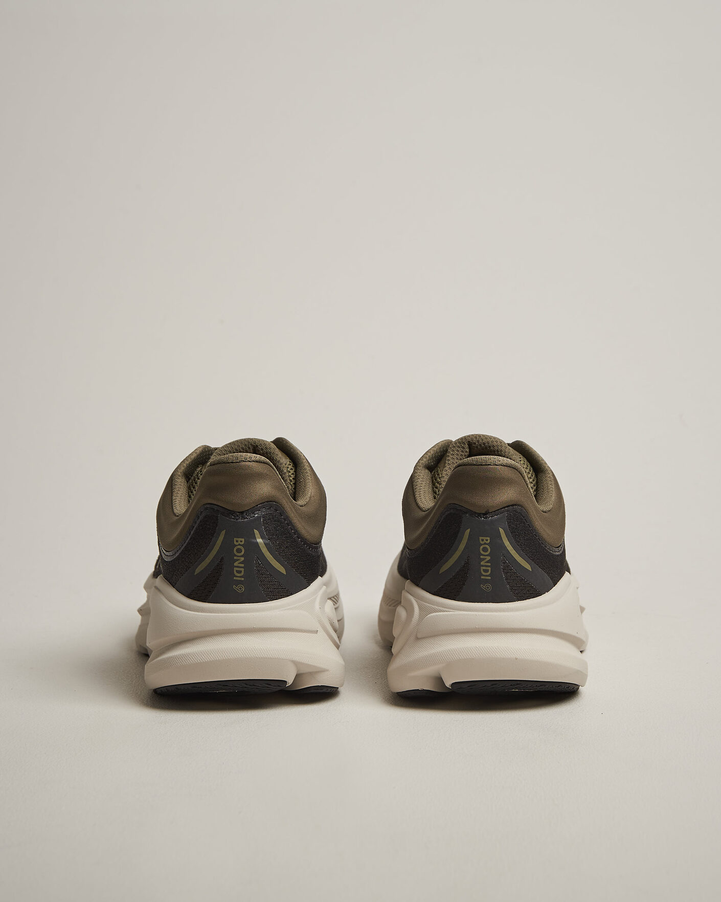 Uomini | Scarpe da corsa | Hoka | Bondi 9 Black/River Rock
