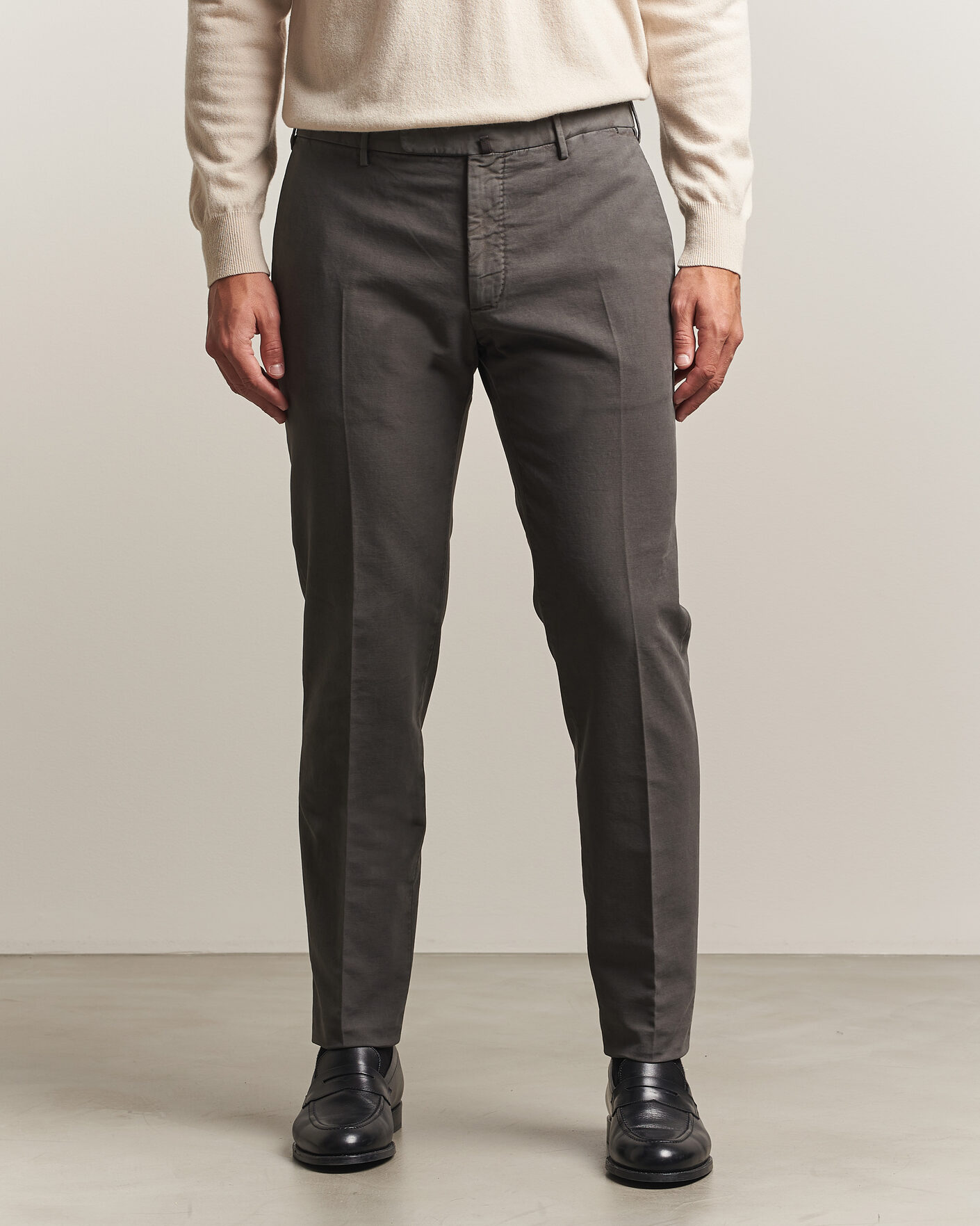 Uomini | Pantaloni | Incotex | Slim Fit Soft Cotton Stretch Chinos Dark Grey