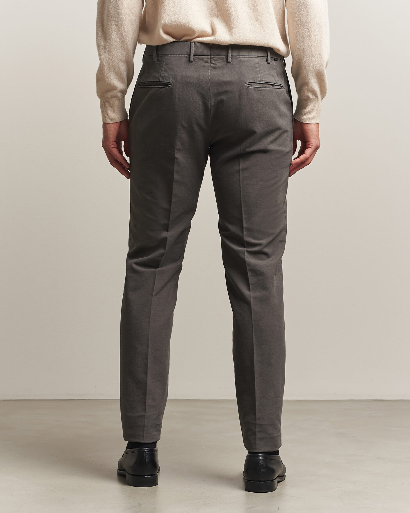 Uomini | Pantaloni | Incotex | Slim Fit Soft Cotton Stretch Chinos Dark Grey