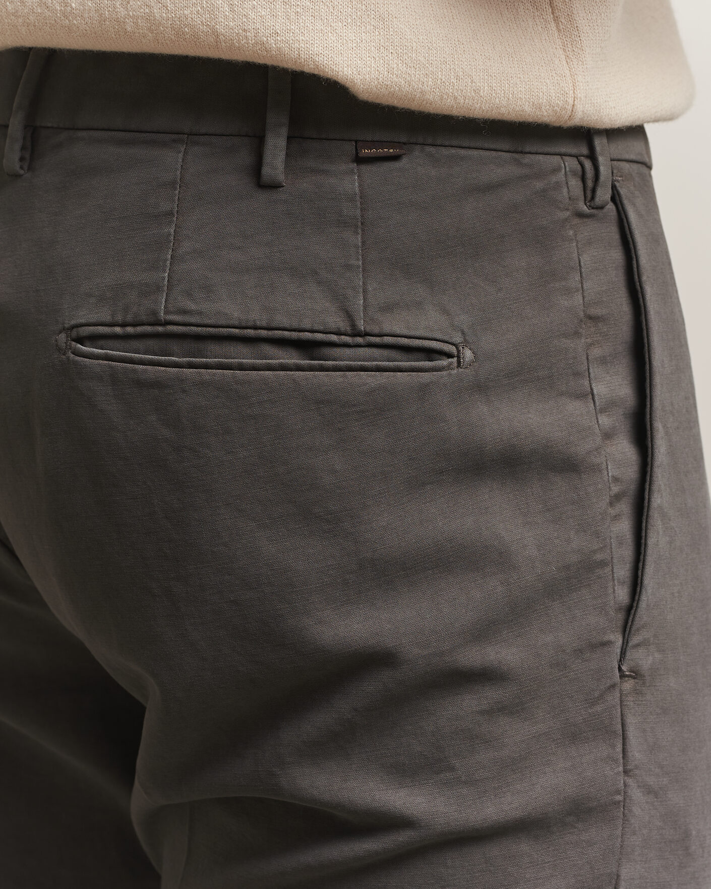 Uomini | Pantaloni | Incotex | Slim Fit Soft Cotton Stretch Chinos Dark Grey