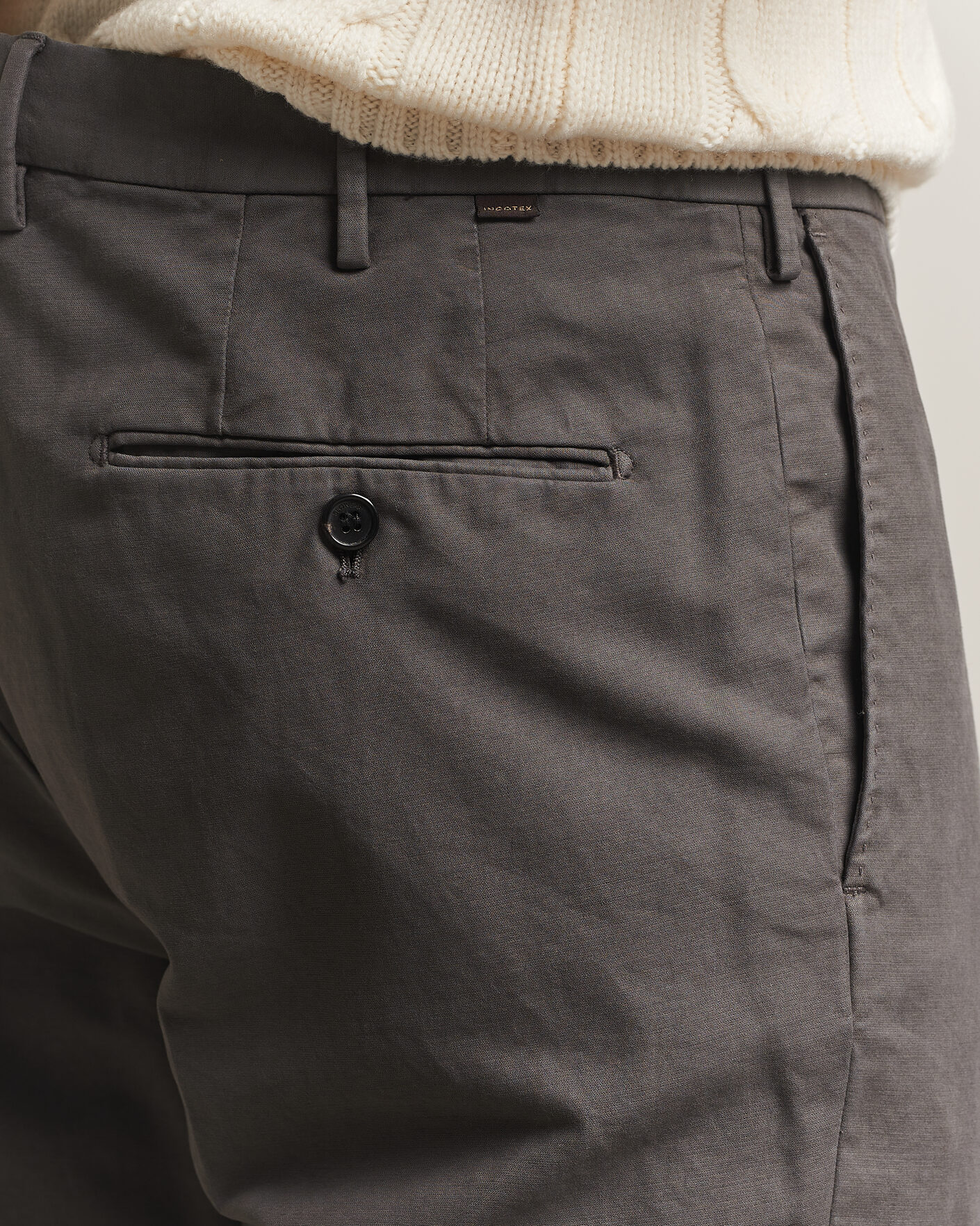 Uomini | Pantaloni | Incotex | Regular Fit Soft Cotton Stretch Chinos Dark Grey