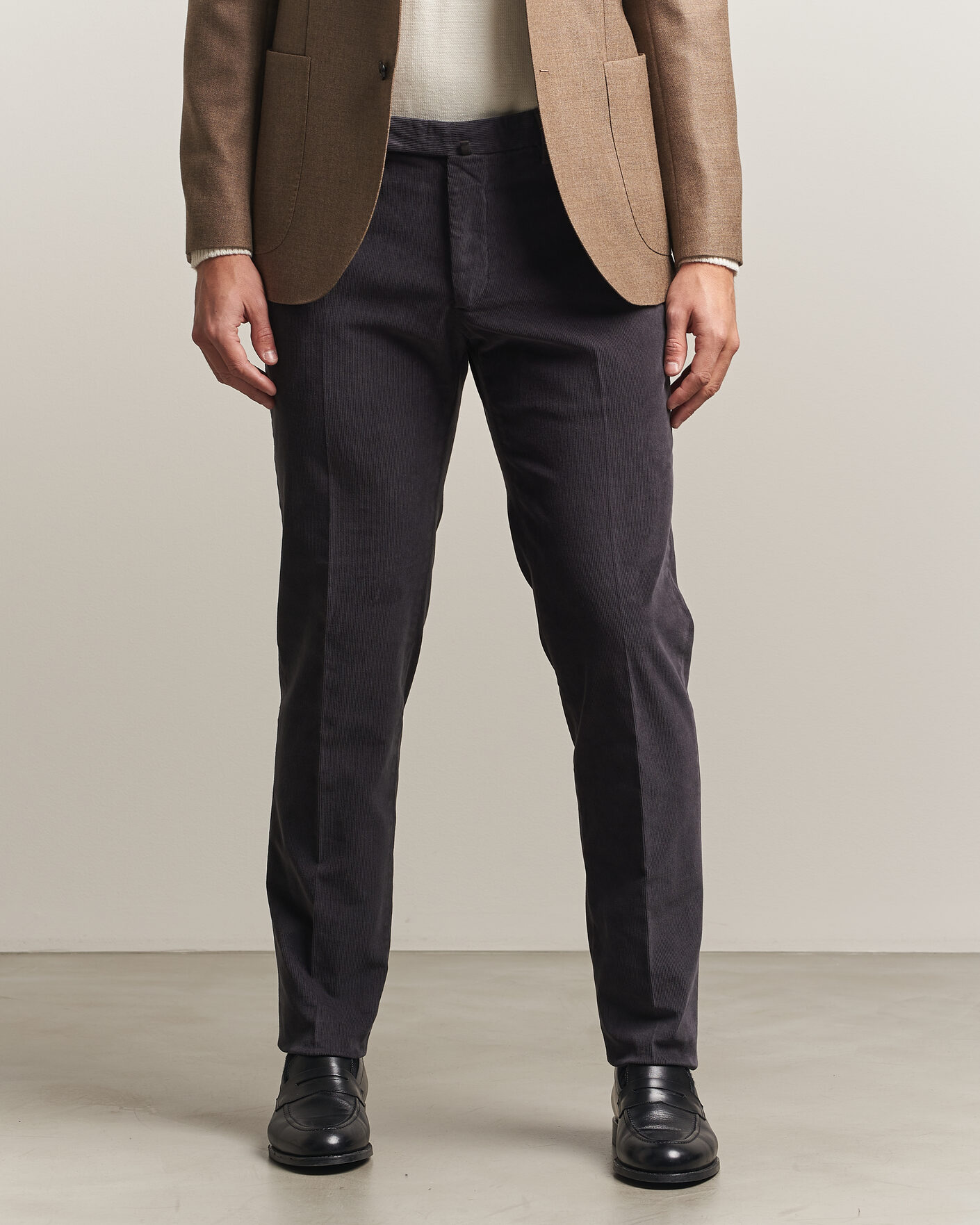 Uomini | Pantaloni | Incotex | Slim Fit Baby Corduroy Trousers Dark Grey