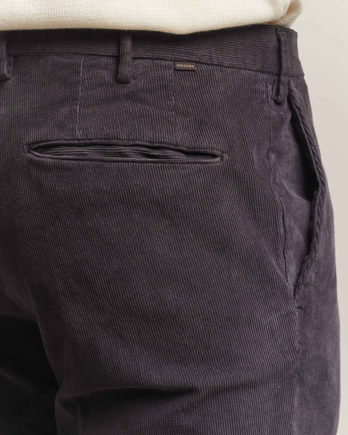 Uomini | Pantaloni | Incotex | Slim Fit Baby Corduroy Trousers Dark Grey