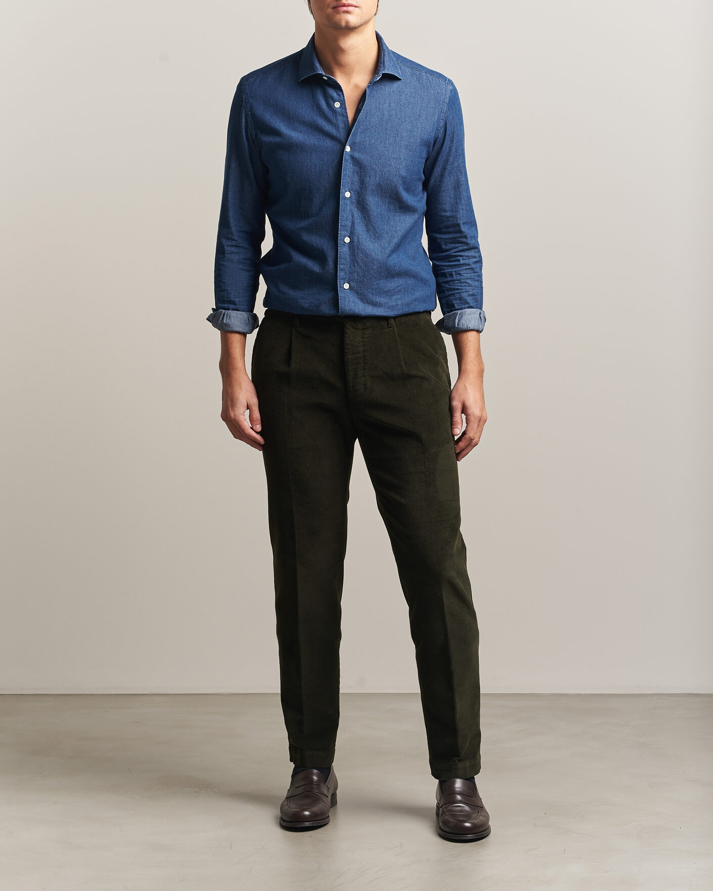 Uomini | Pantaloni | Incotex | Regular Fit Washed Corduroy Slacks Forest Green
