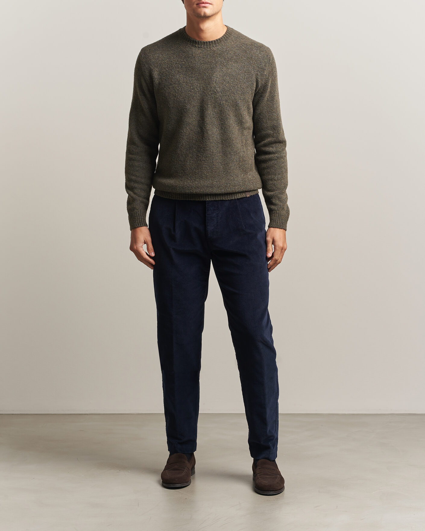 Uomini | Pantaloni | Incotex | Regular Fit Washed Corduroy Slacks Navy