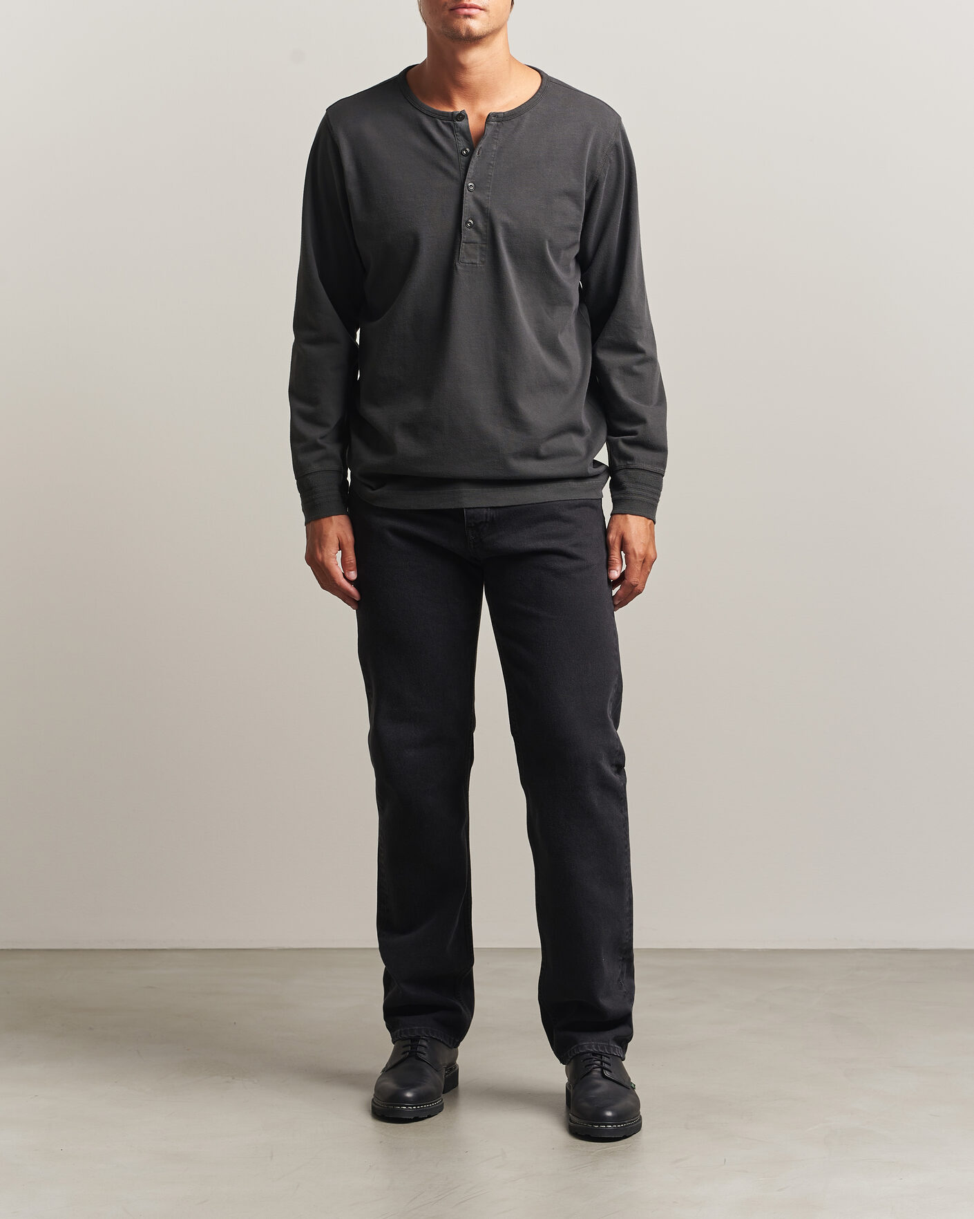 Uomini | Maglieria | Nudie Jeans | Long Sleeved Henley Antracite