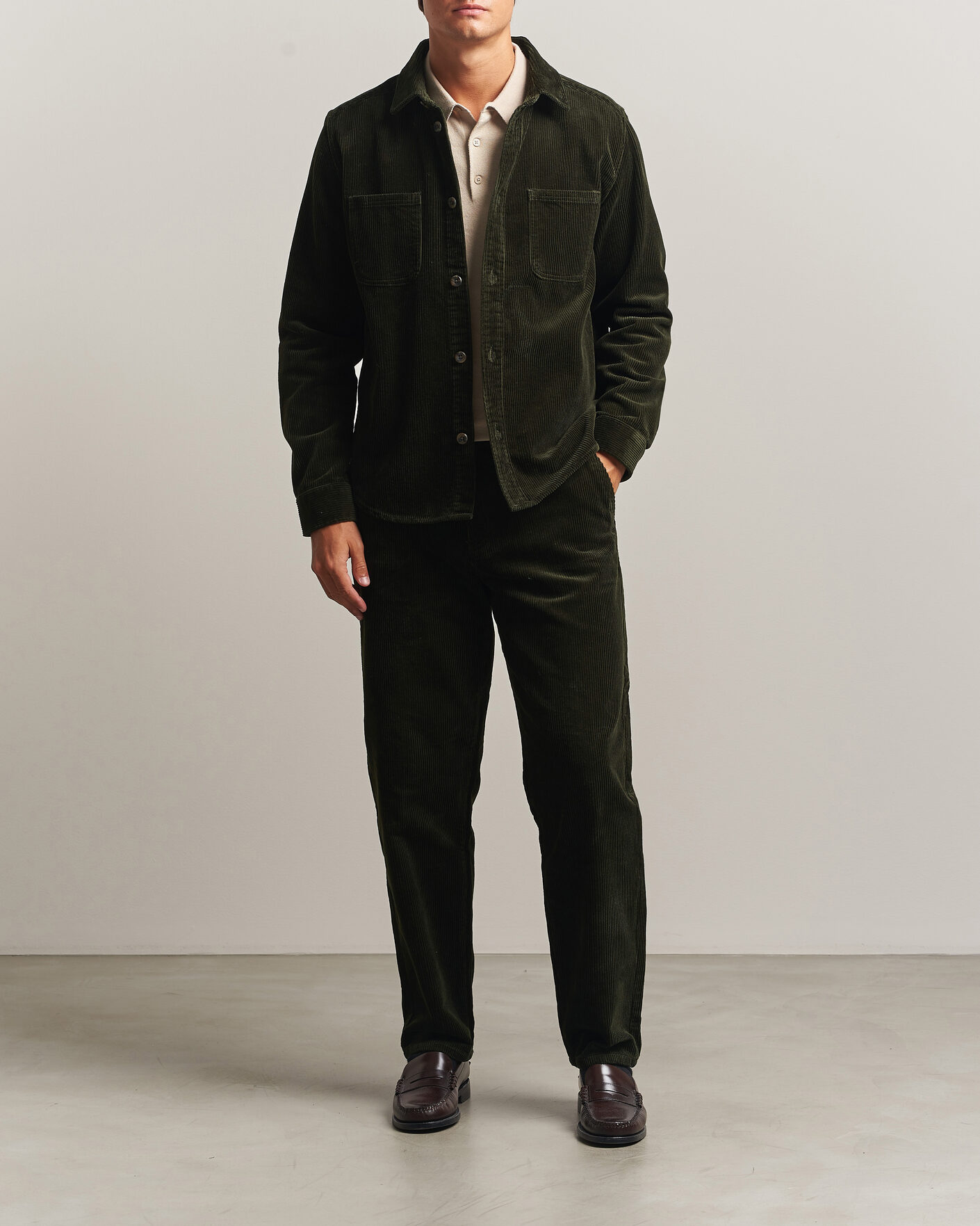 Uomini | Pantaloni | LES DEUX | Corduroy Tapered Pants Rosin Green