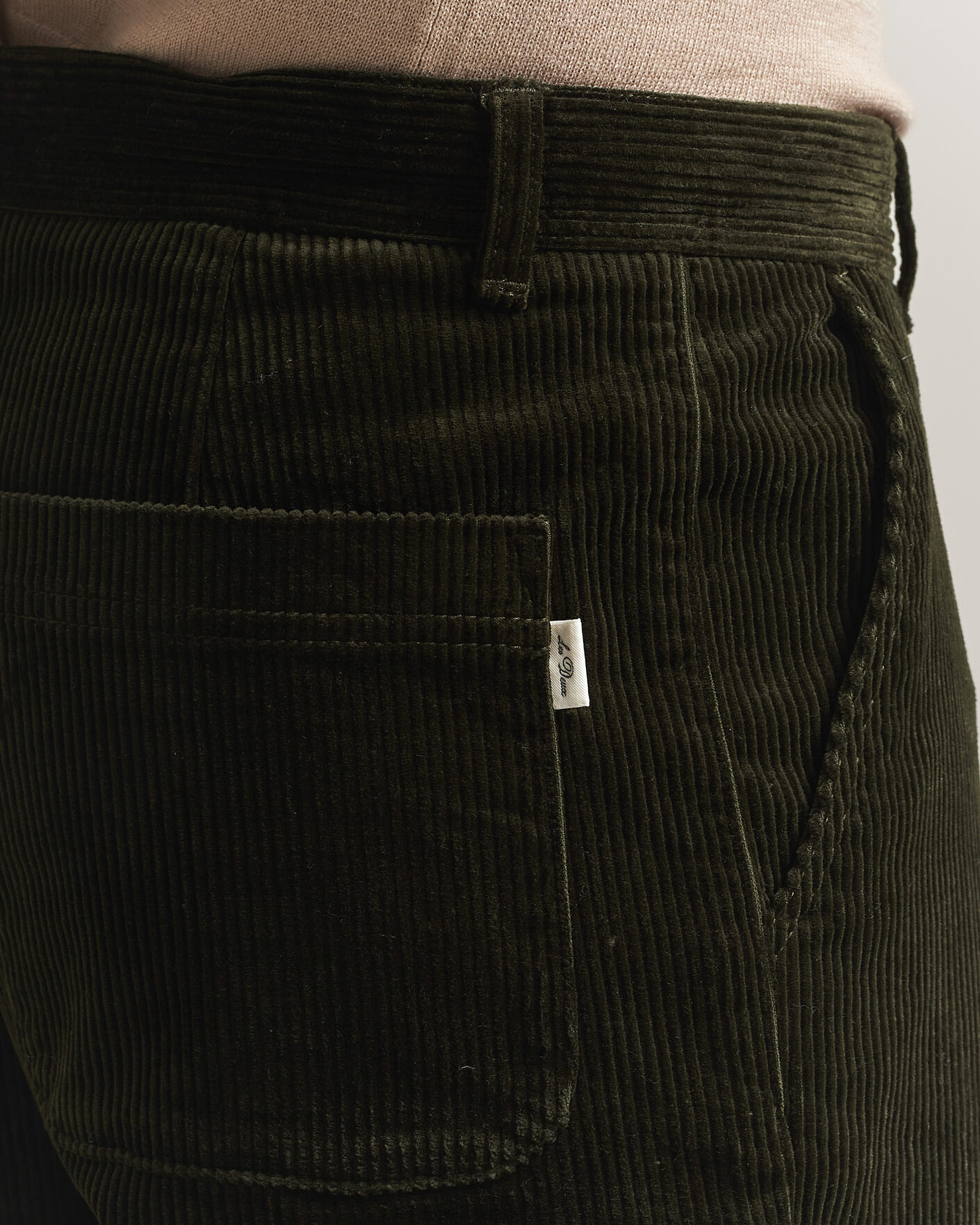 Uomini | Pantaloni | LES DEUX | Corduroy Tapered Pants Rosin Green