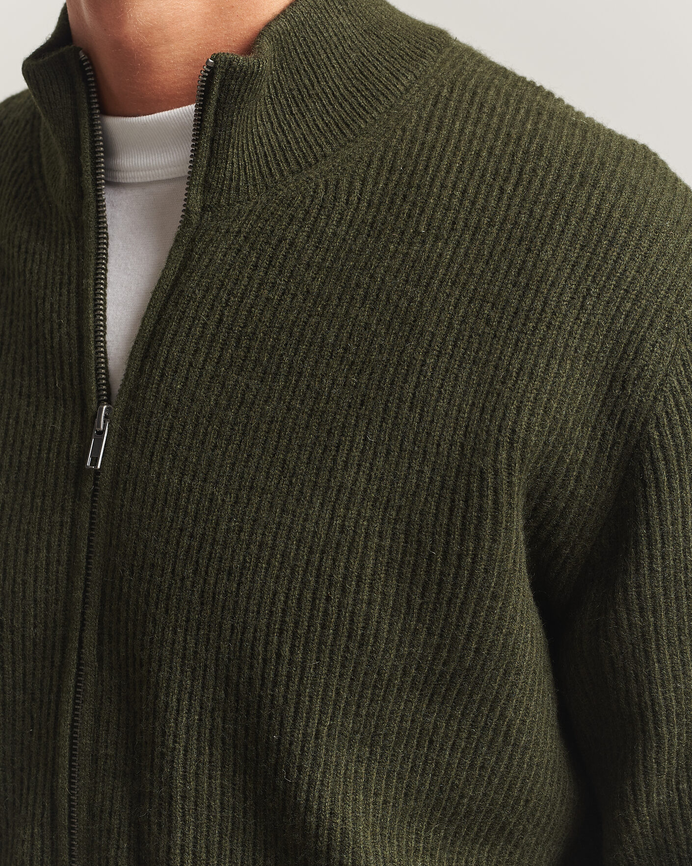 Uomini | Maglieria | LES DEUX | Wool Rib Knitter Zip Rosin Green
