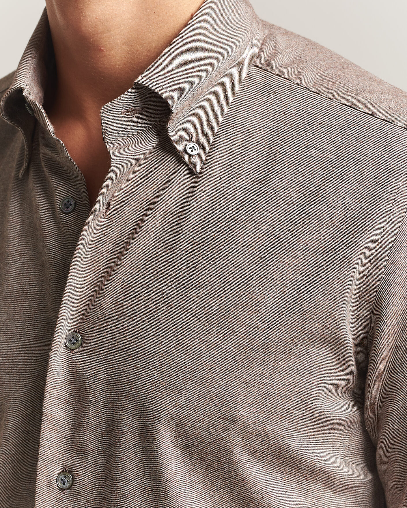 Uomini | Camicie | Mazzarelli | Soft Flannel Button Down Shirt Taupe