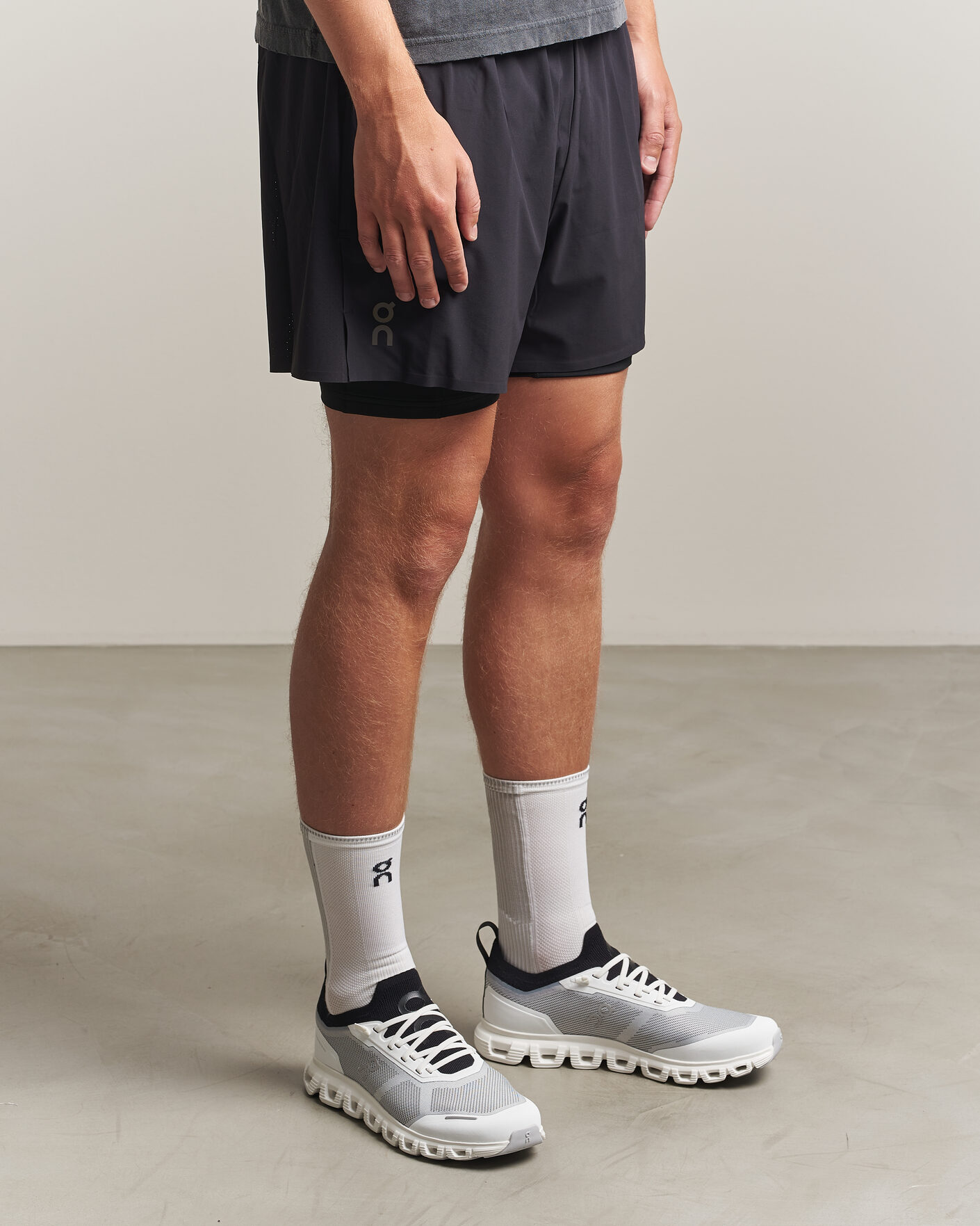 Uomini | Sneakers | On | Cloud 6 Versa White/Black