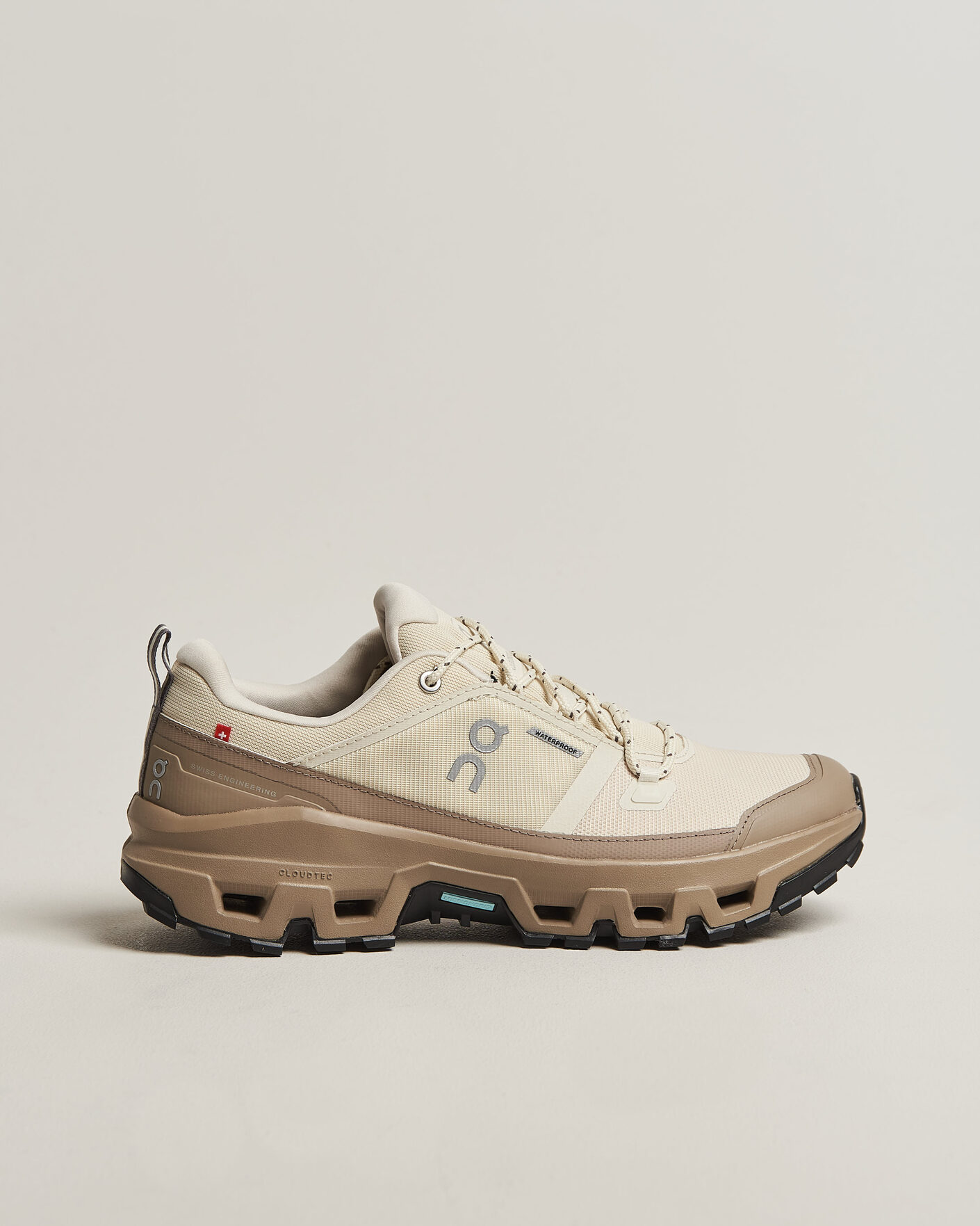 Uomini | Sneakers da trail | On | Cloudrock Low Waterproof Grain/Soba