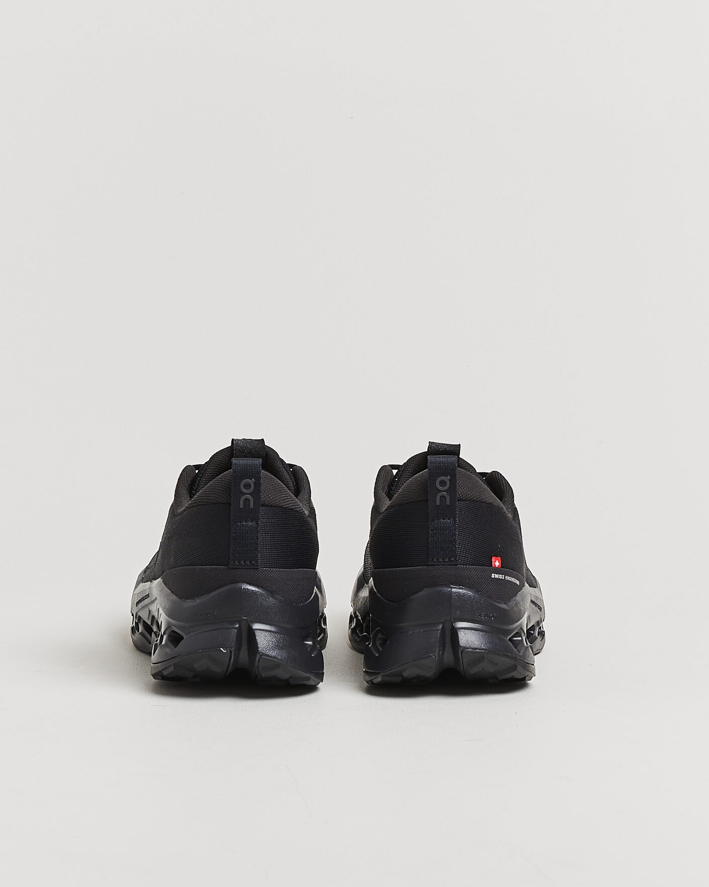 Uomini | Scarpe da corsa | On | Cloudsurfer Trail 2 Black/Eclipse