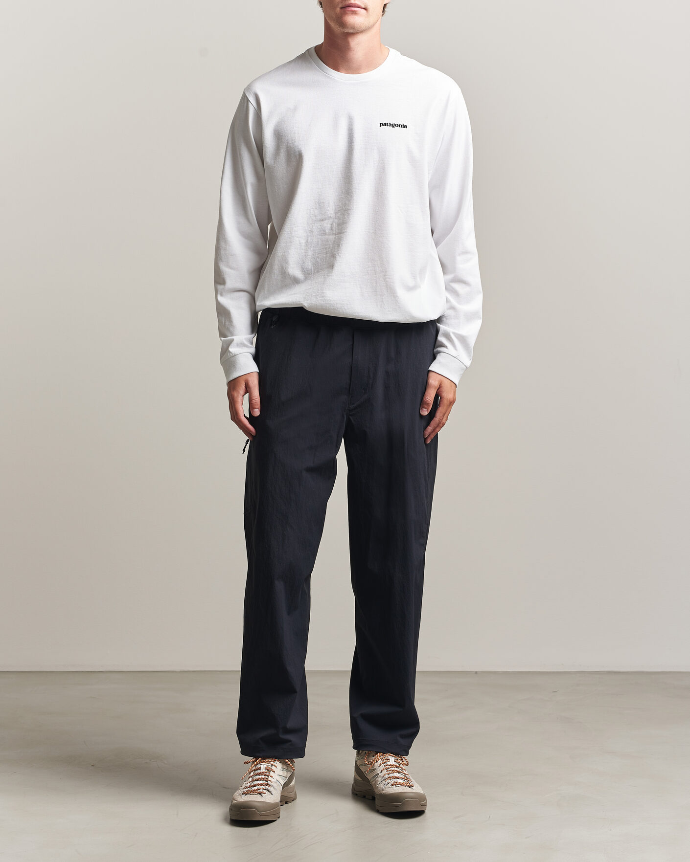 Uomini | T-shirt | Patagonia | P-6 Logo Responsibili LS T-Shirt Fiber White