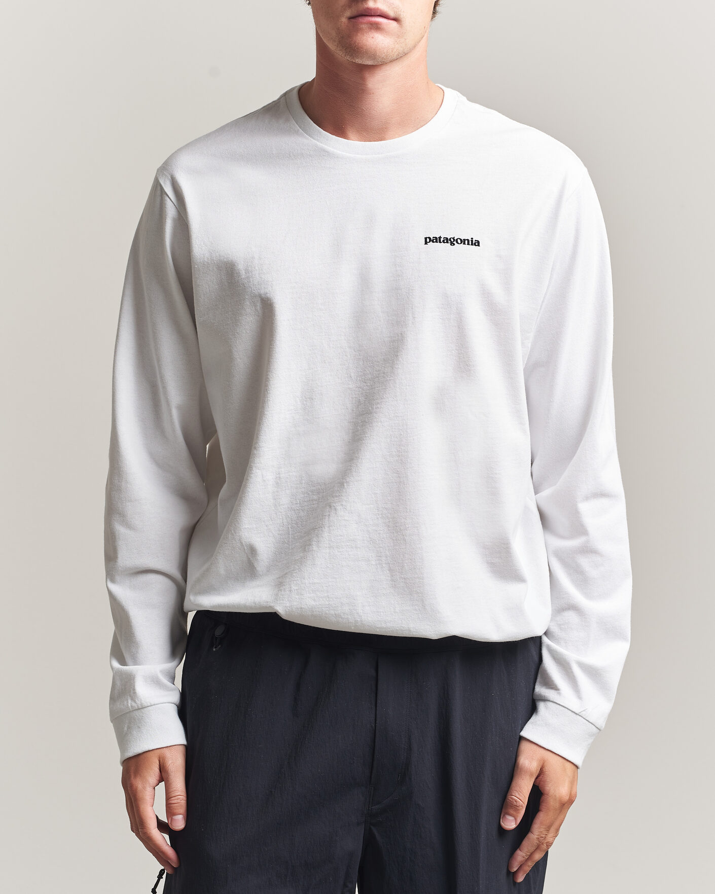 Uomini | T-shirt | Patagonia | P-6 Logo Responsibili LS T-Shirt Fiber White