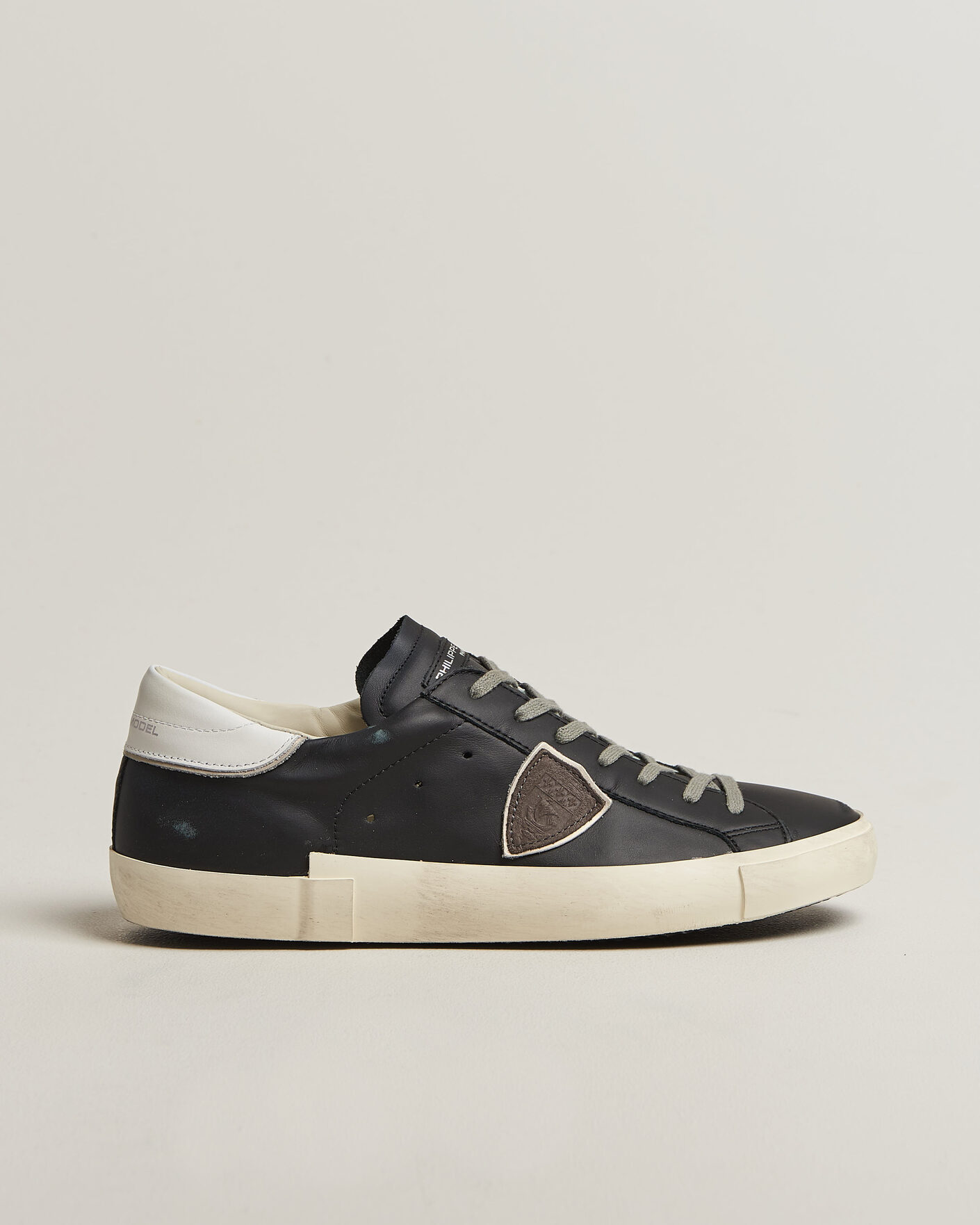Uomini | Sneakers | Philippe Model | PRSX Low Top Suede Sneaker Black/White