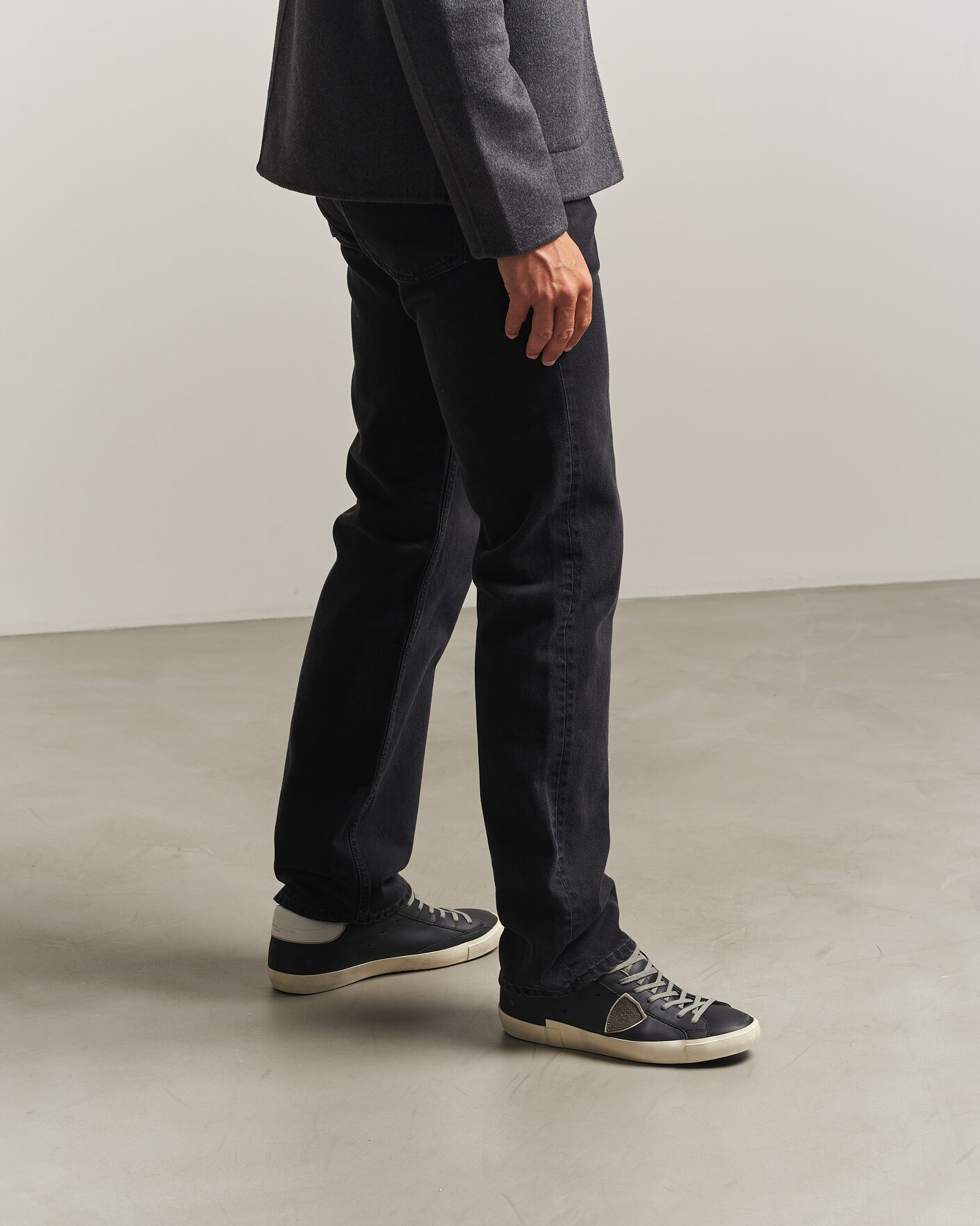 Uomini | Sneakers | Philippe Model | PRSX Low Top Suede Sneaker Black/White