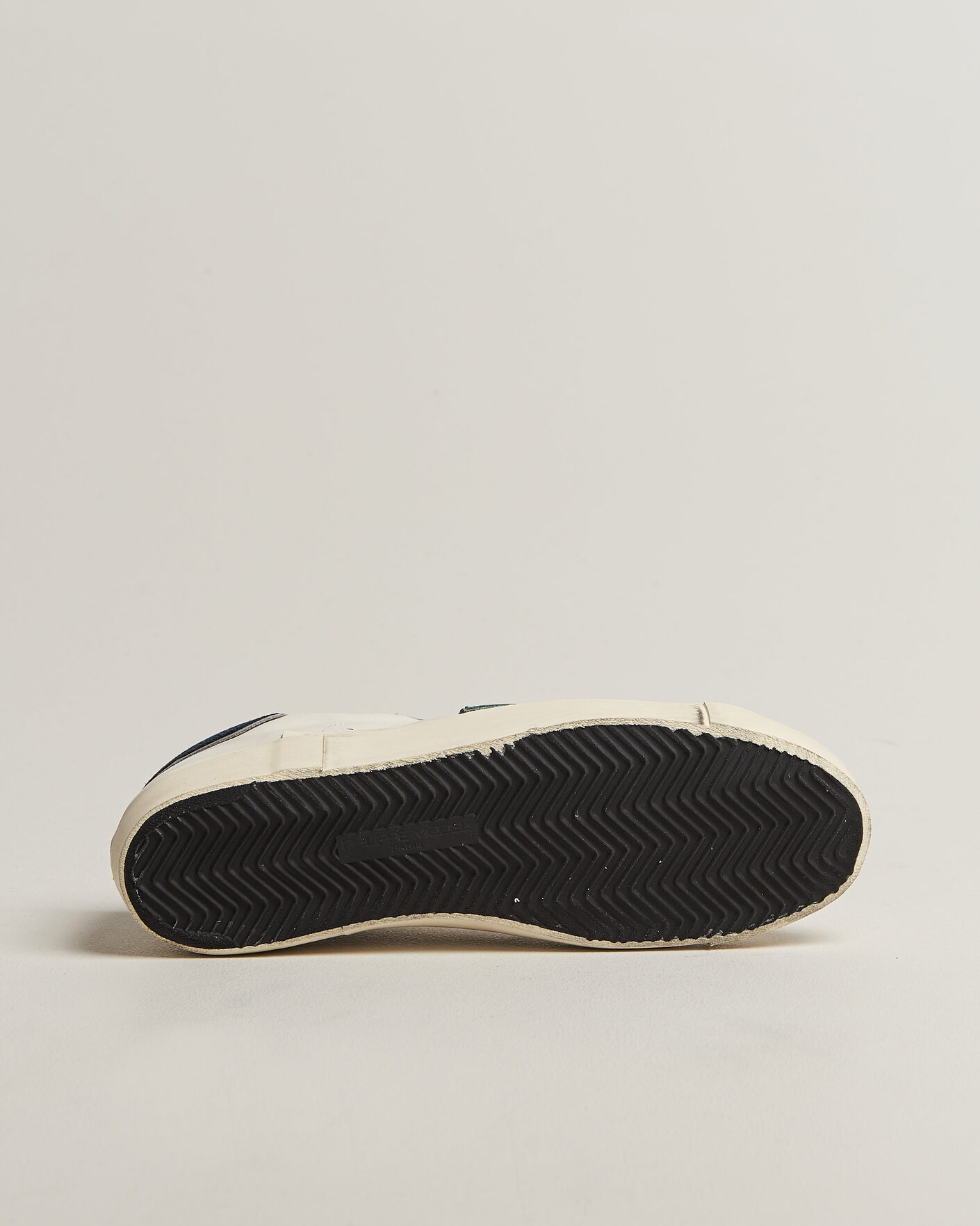Uomini | Sneakers | Philippe Model | PRSX Low Top Suede Sneaker White/Blue