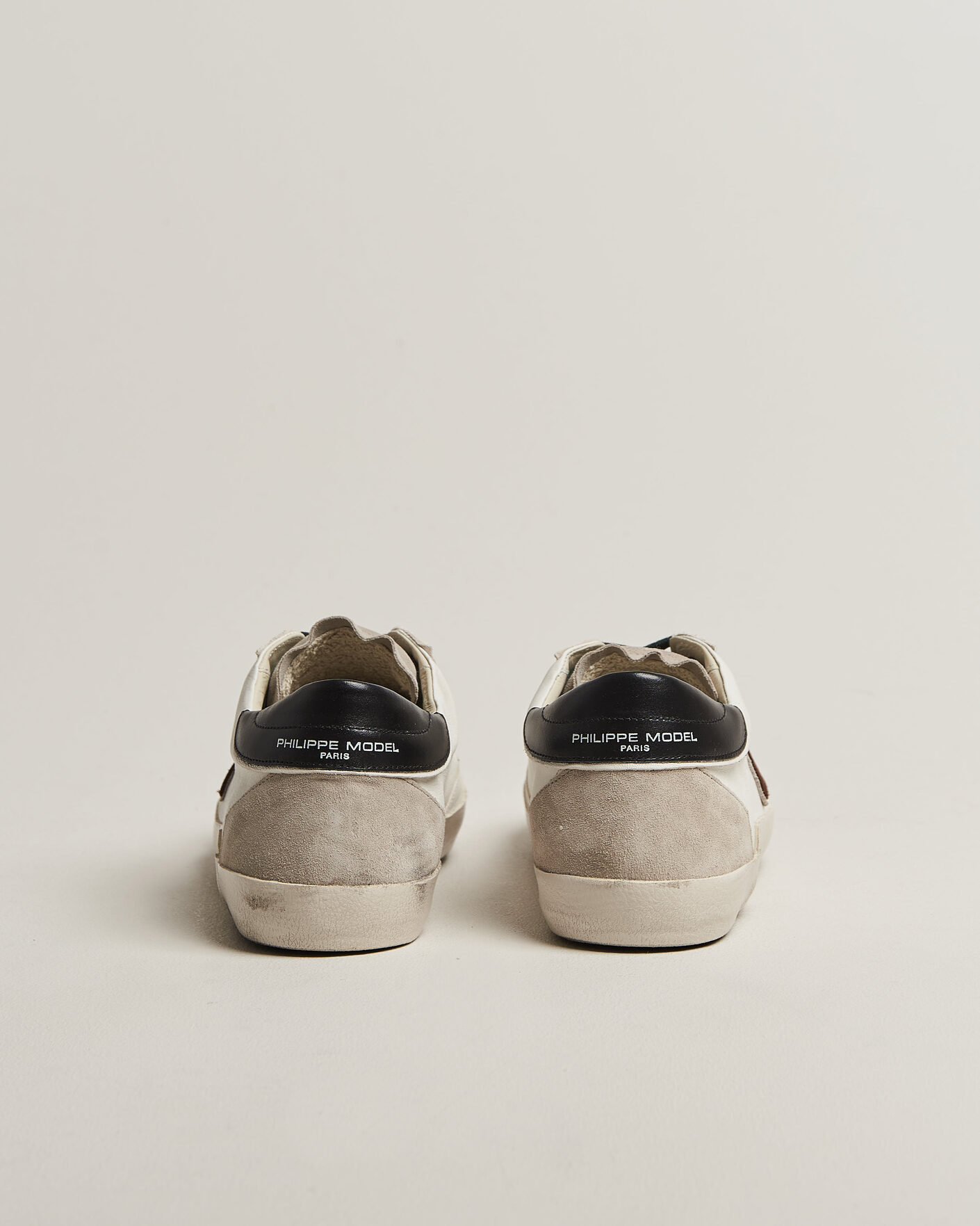 Uomini | Sneakers | Philippe Model | PRSX Low Top Suede Sneaker White/Black