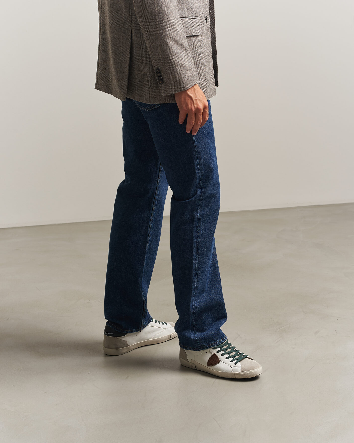Uomini | Sneakers | Philippe Model | PRSX Low Top Suede Sneaker White/Black