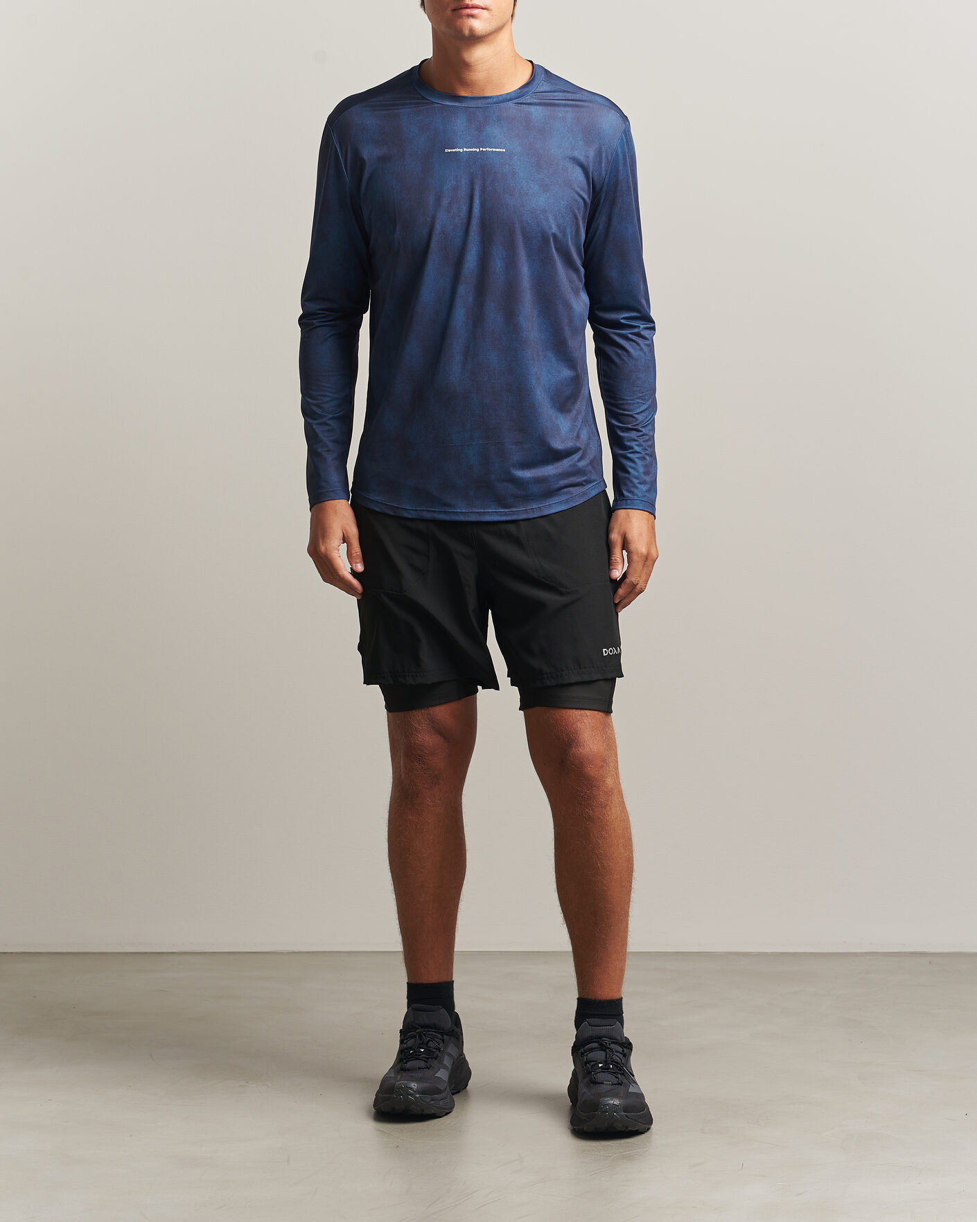 Uomini | T-shirt | DOXA | Rerun Long Sleeve T-Shirt Indigo