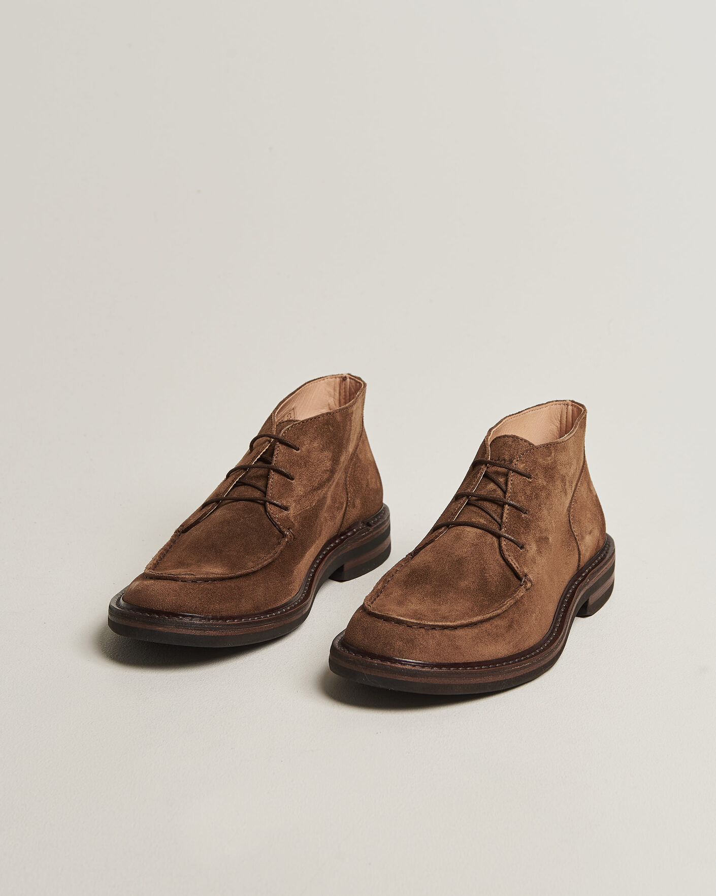 Uomini | Stivali | Astorflex | Deukeflex Dainite Chukka Boot Dark Khaki Suede