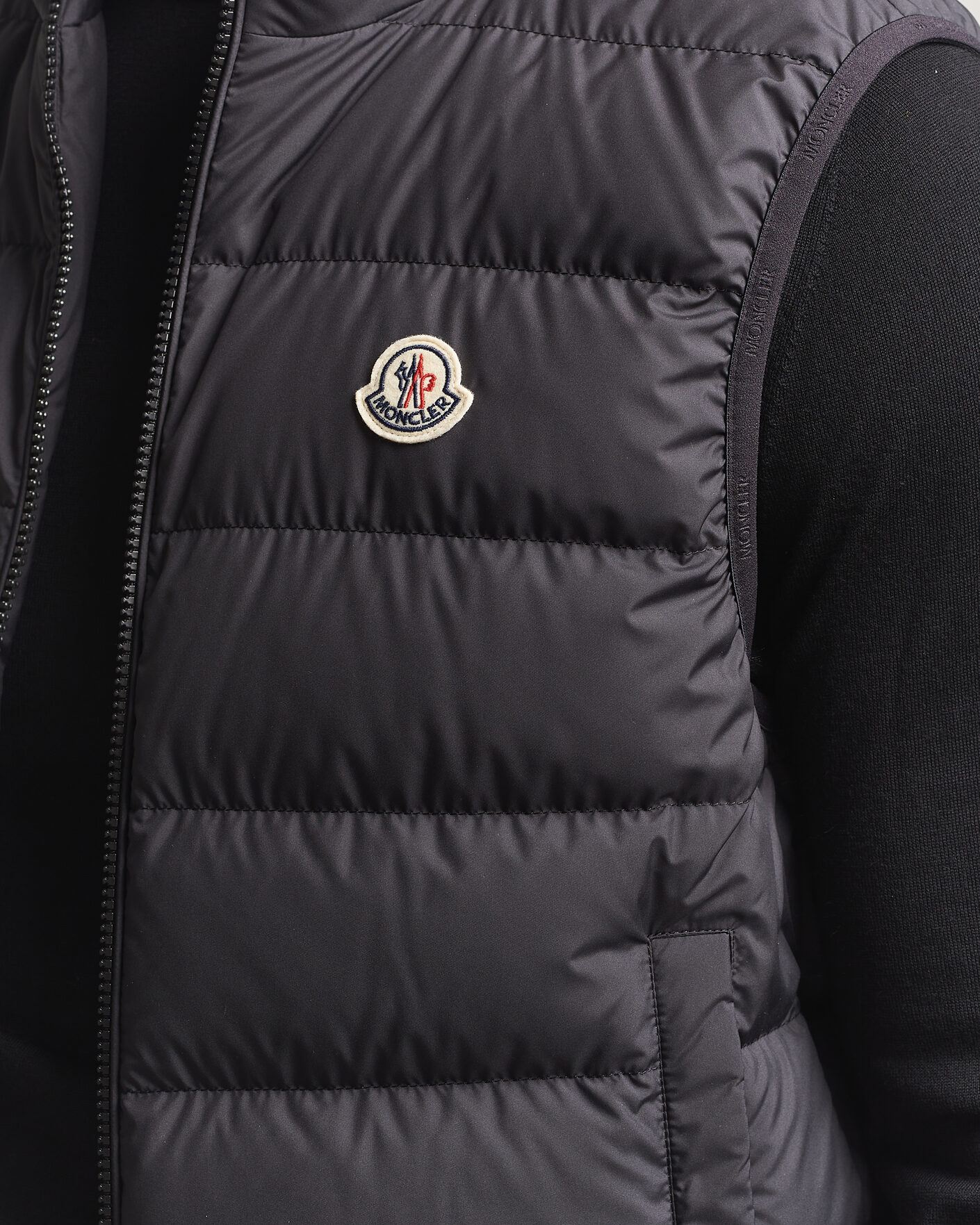 Uomini | Gilet | Moncler | Contrin Down Vest Black