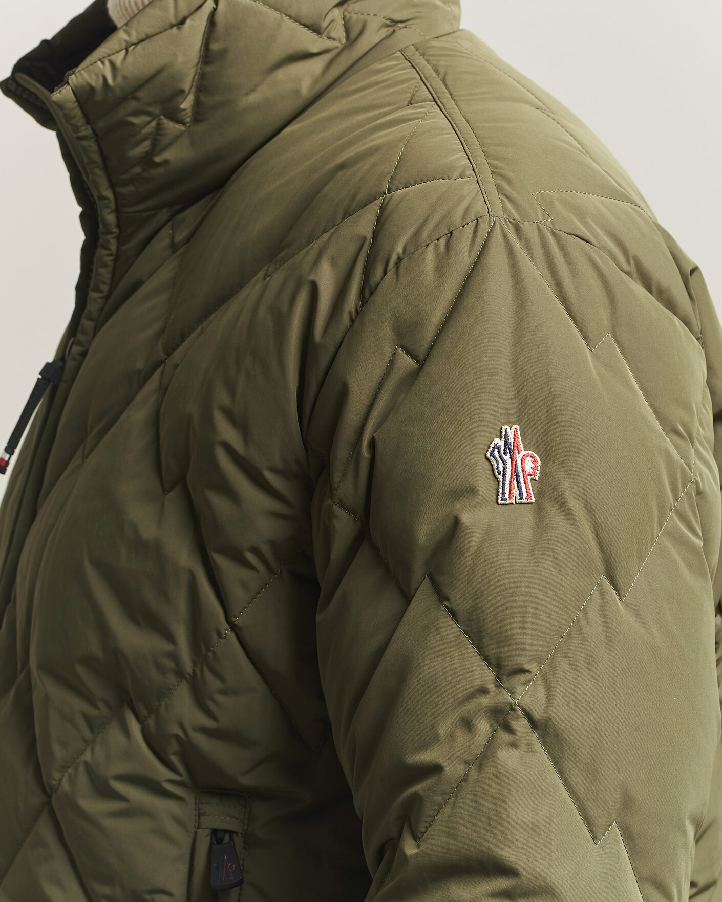 Uomini | Giacche | Moncler Grenoble | Bramas Quilted Jacket Olive