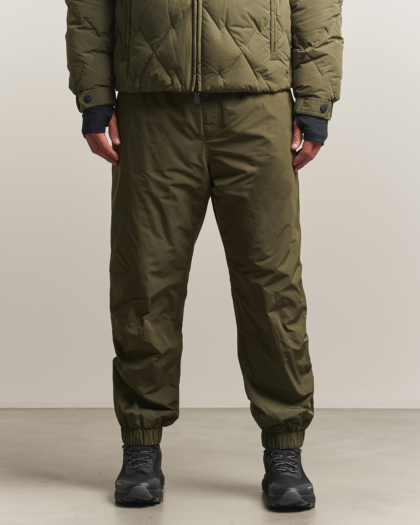 Uomini | Pantaloni | Moncler Grenoble | Drawstring Pants Olive