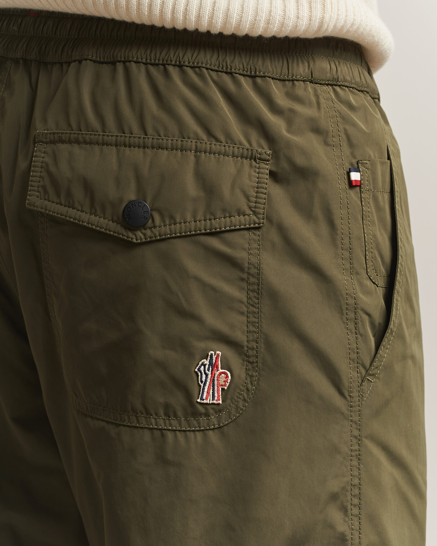 Uomini | Pantaloni | Moncler Grenoble | Drawstring Pants Olive