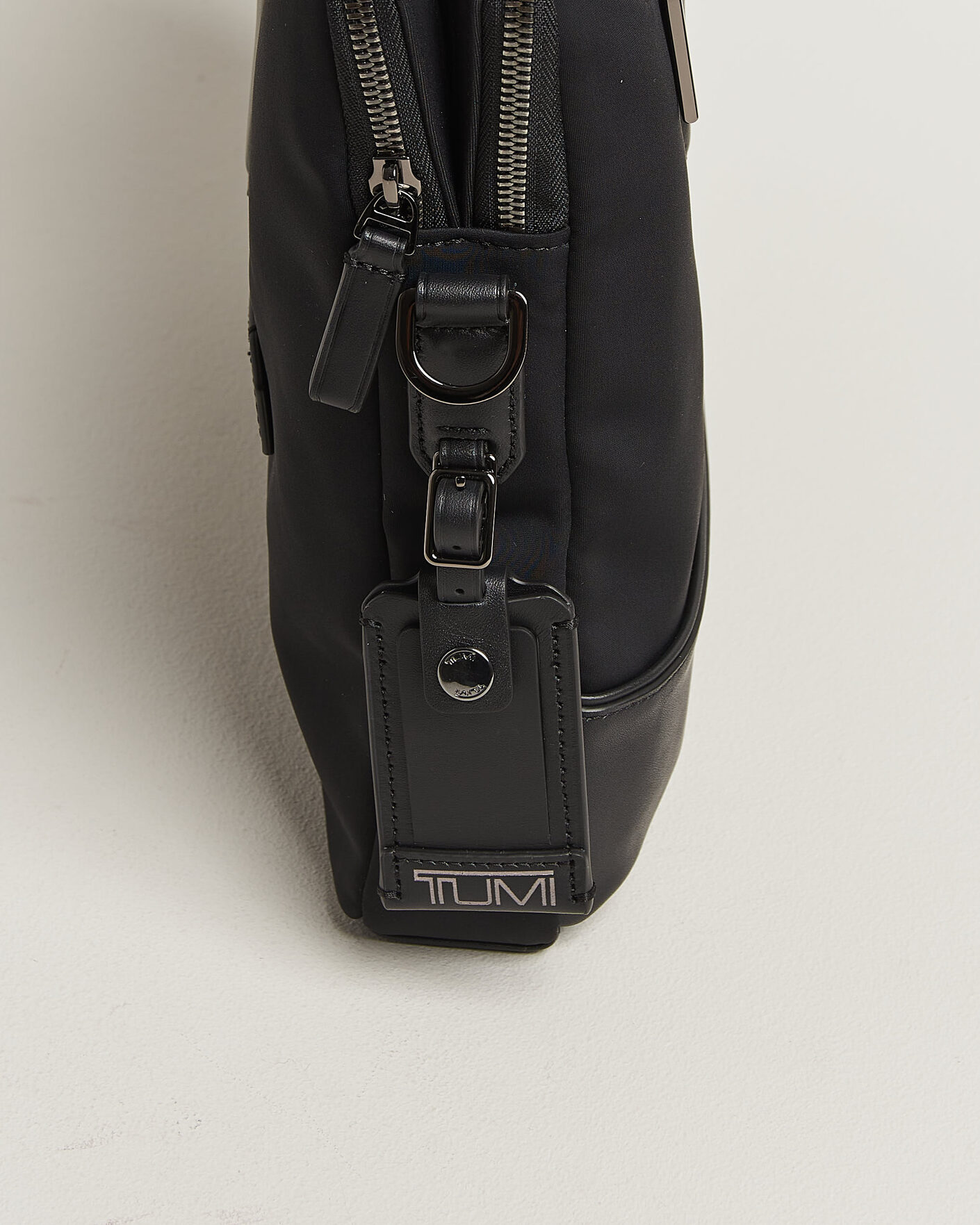 Uomini | Borse | TUMI | Harrison Sycamore Slim Nylon Brief Midnight Black