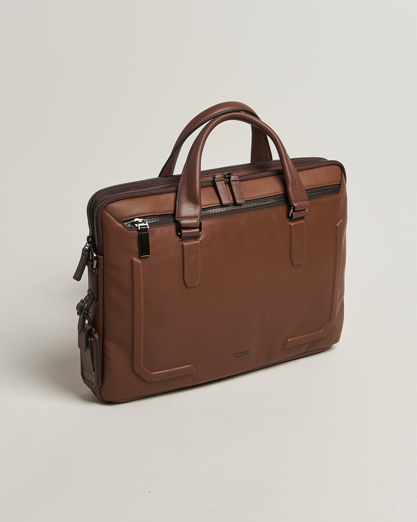 Uomini | Borse | TUMI | Harrison Sycamore Slim Leather Brief Cognac Bombe