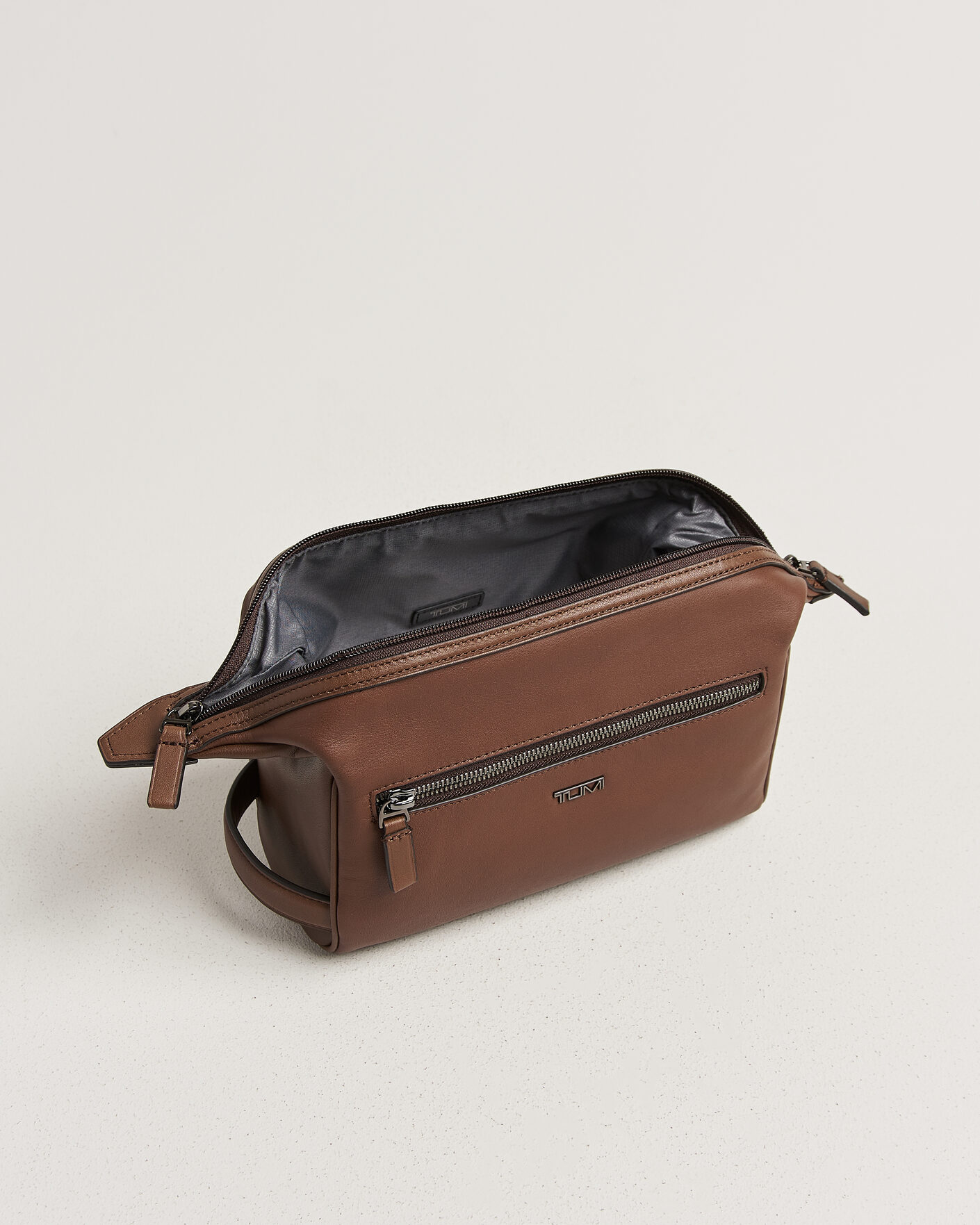 Uomini | Borse | TUMI | Framed Travel Kit Cognac