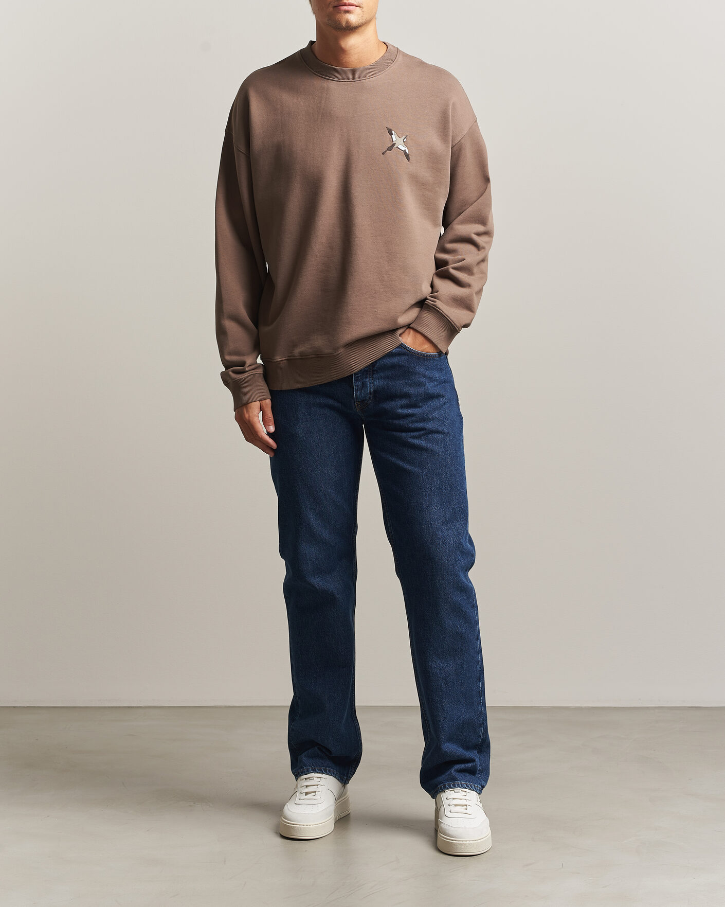 Uomini | Maglieria | Axel Arigato | Micro Bee Bird Sweatshirt Coffee Brown