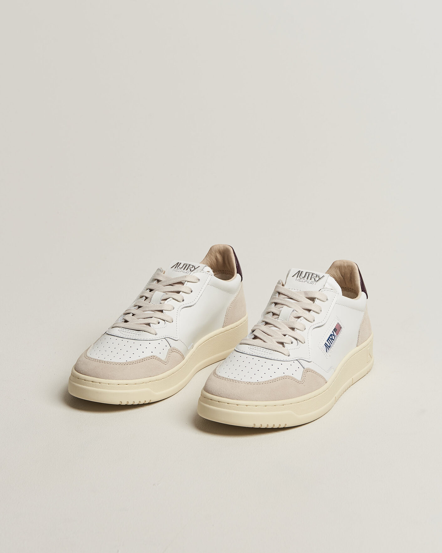 Uomini | Sneakers | Autry | Medalist Low Leather/Suede Sneaker White/Fig