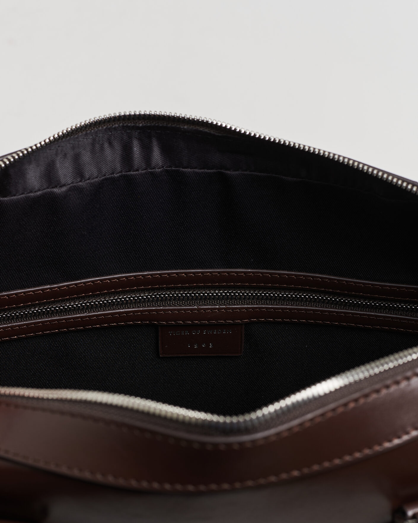 Uomini | Borse | Tiger of Sweden | Bosun Smooth Leather Briefcase Dark Brown