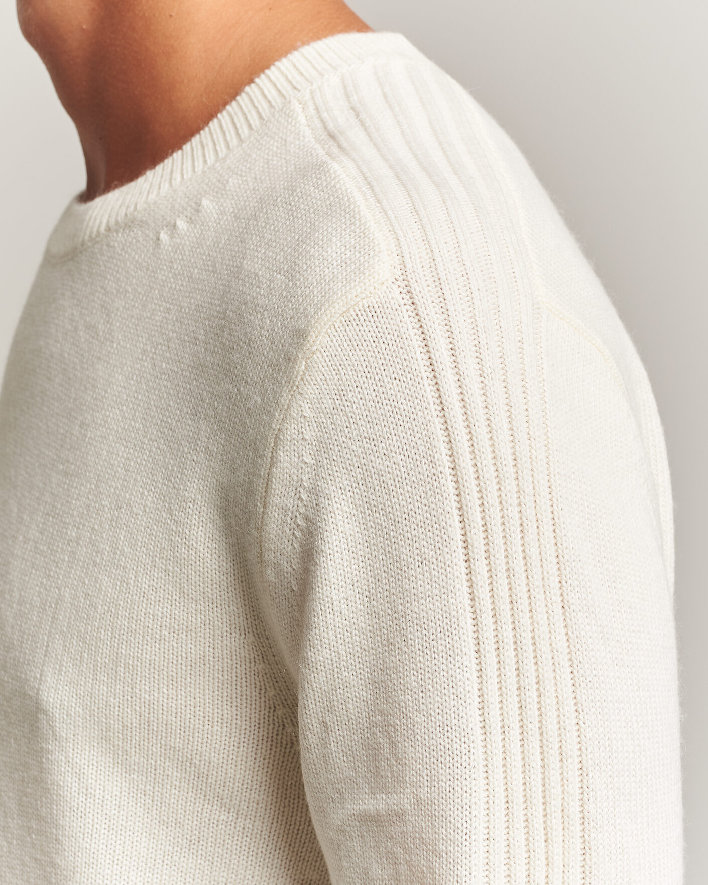 Uomini | Maglieria | Tiger of Sweden | Wilfred Wool/Cashmere Sweater Porcelain Cream