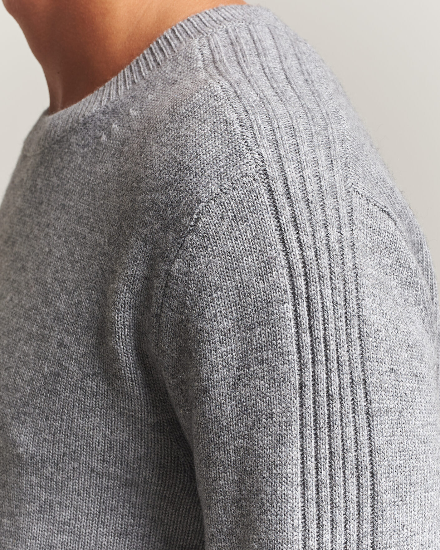 Uomini | Maglieria | Tiger of Sweden | Wilfred Wool/Cashmere Sweater Light Grey Melange