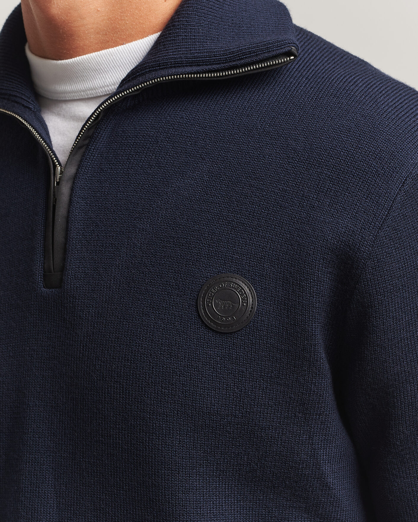 Uomini | Maglieria | Tiger of Sweden | Hamish Wool Heavy Knitted Half Zip Night Grape