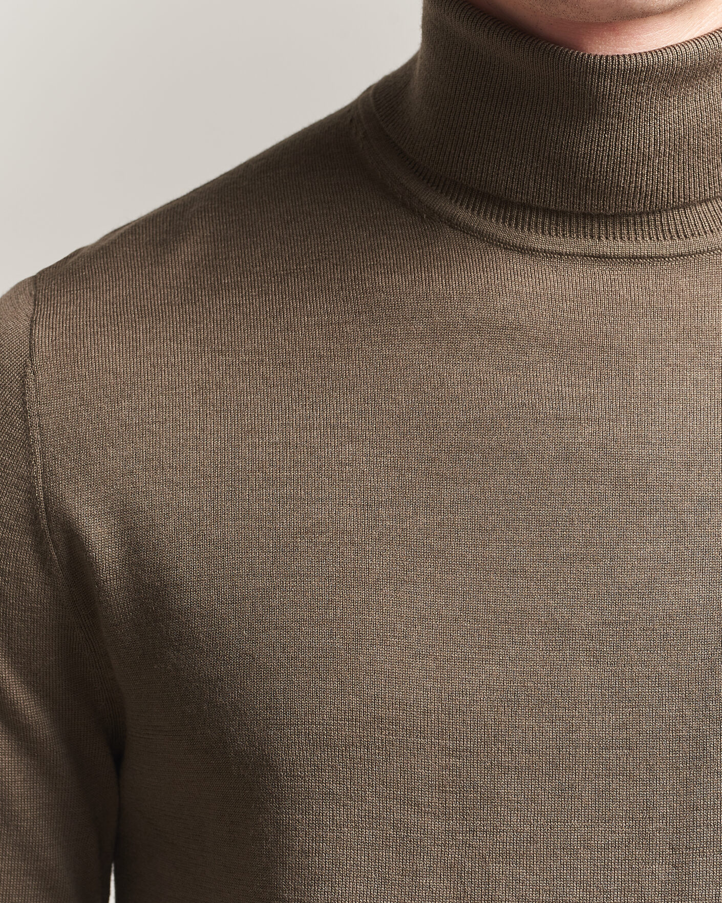 Uomini | Maglieria | Tiger of Sweden | Nevile Extra Fine Merino Polo Aged Timber