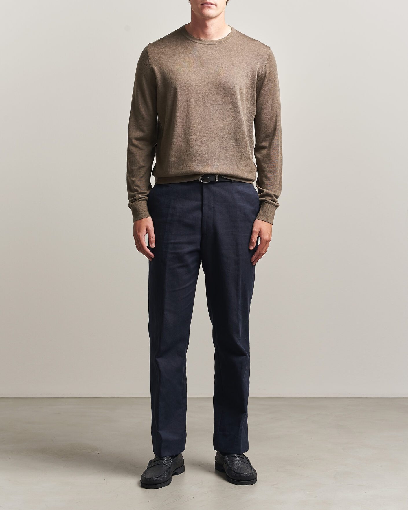 Uomini | Maglieria | Tiger of Sweden | Connor Extra Fine Merino Crew Neck Pullover Aged Timber