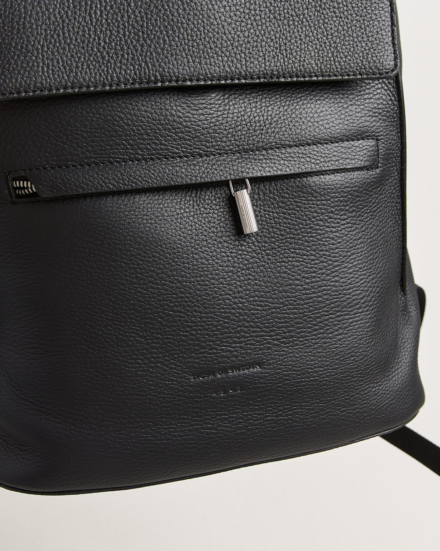 Uomini | Borse | Tiger of Sweden | Vuntir Grained Leather Backpack Black