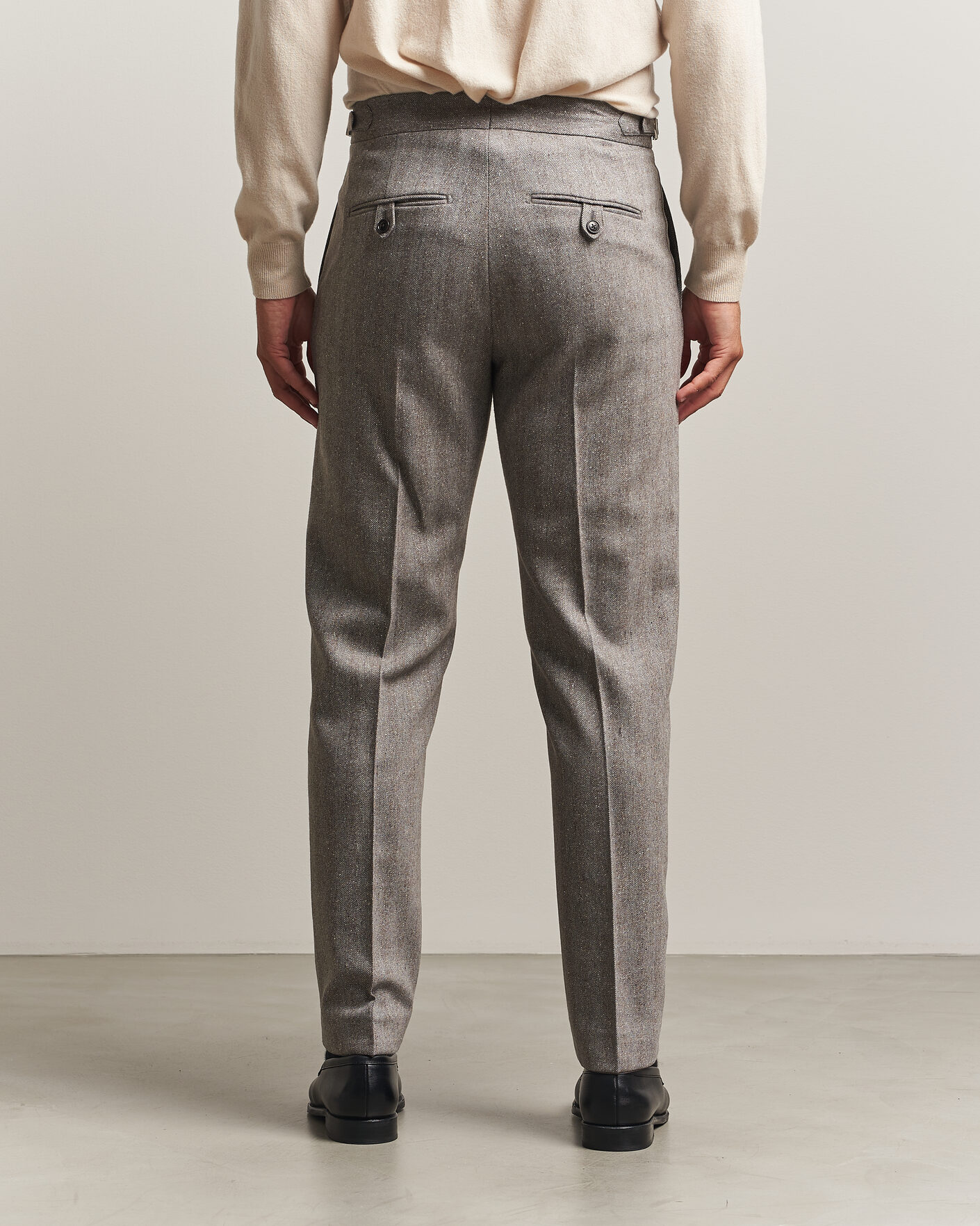 Uomini | Pantaloni | Tiger of Sweden | Tense Wool Donegal Suit Trousers Dark Stone