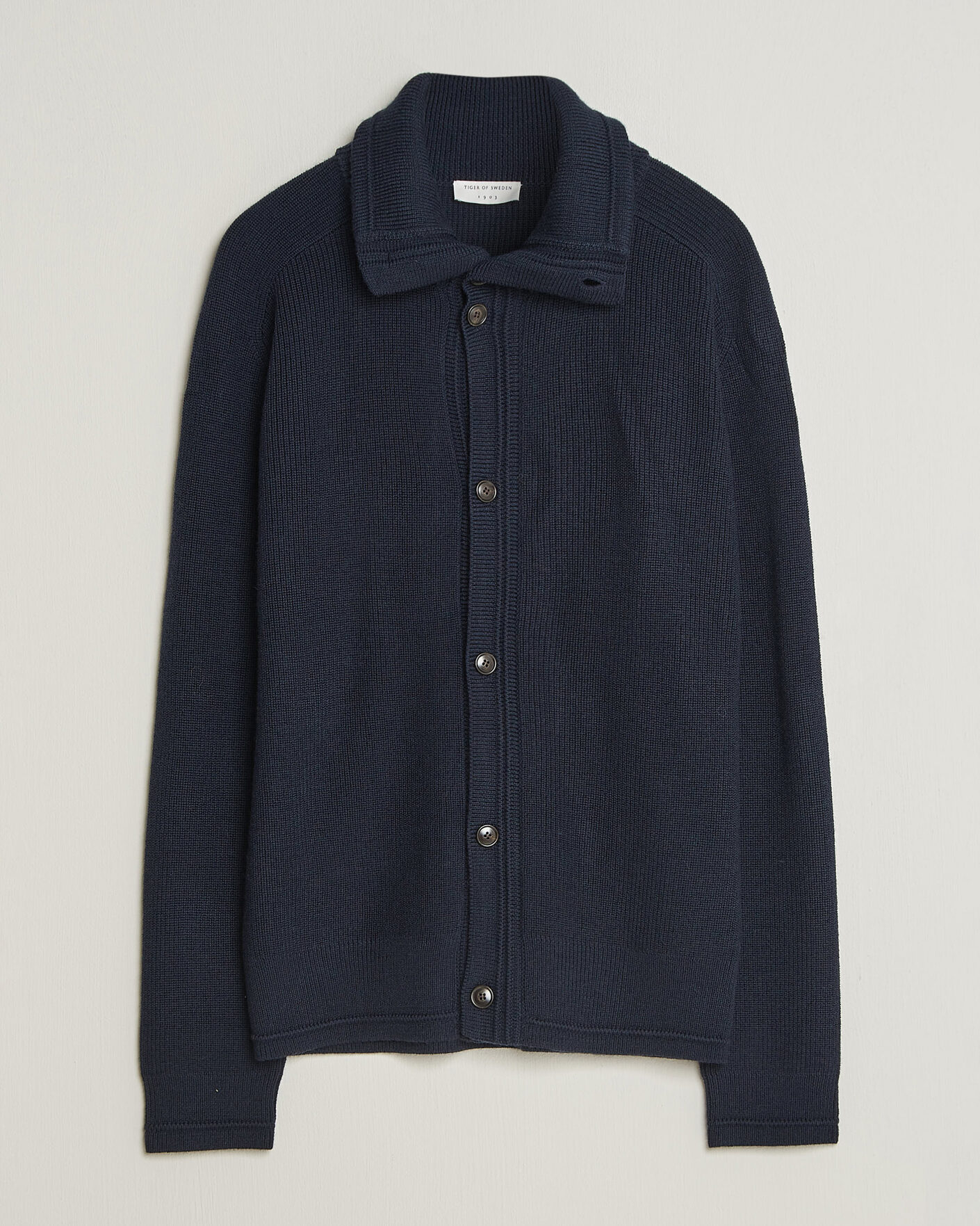 Uomini | Maglieria | Tiger of Sweden | Leander Wool Knitted Cardigan Night Grape