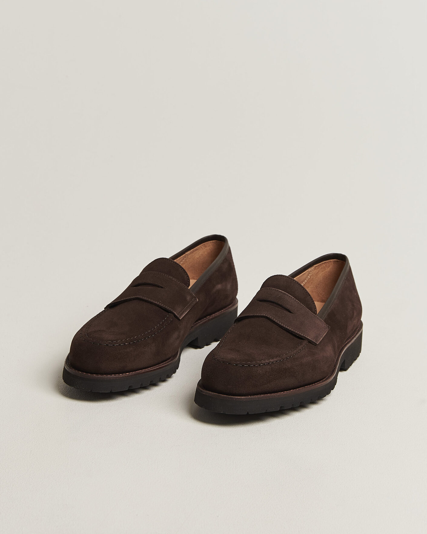 Uomini | Mocassini | Crockett & Jones | Boston 2 VI-Lite Loafer Dark Oak Suede