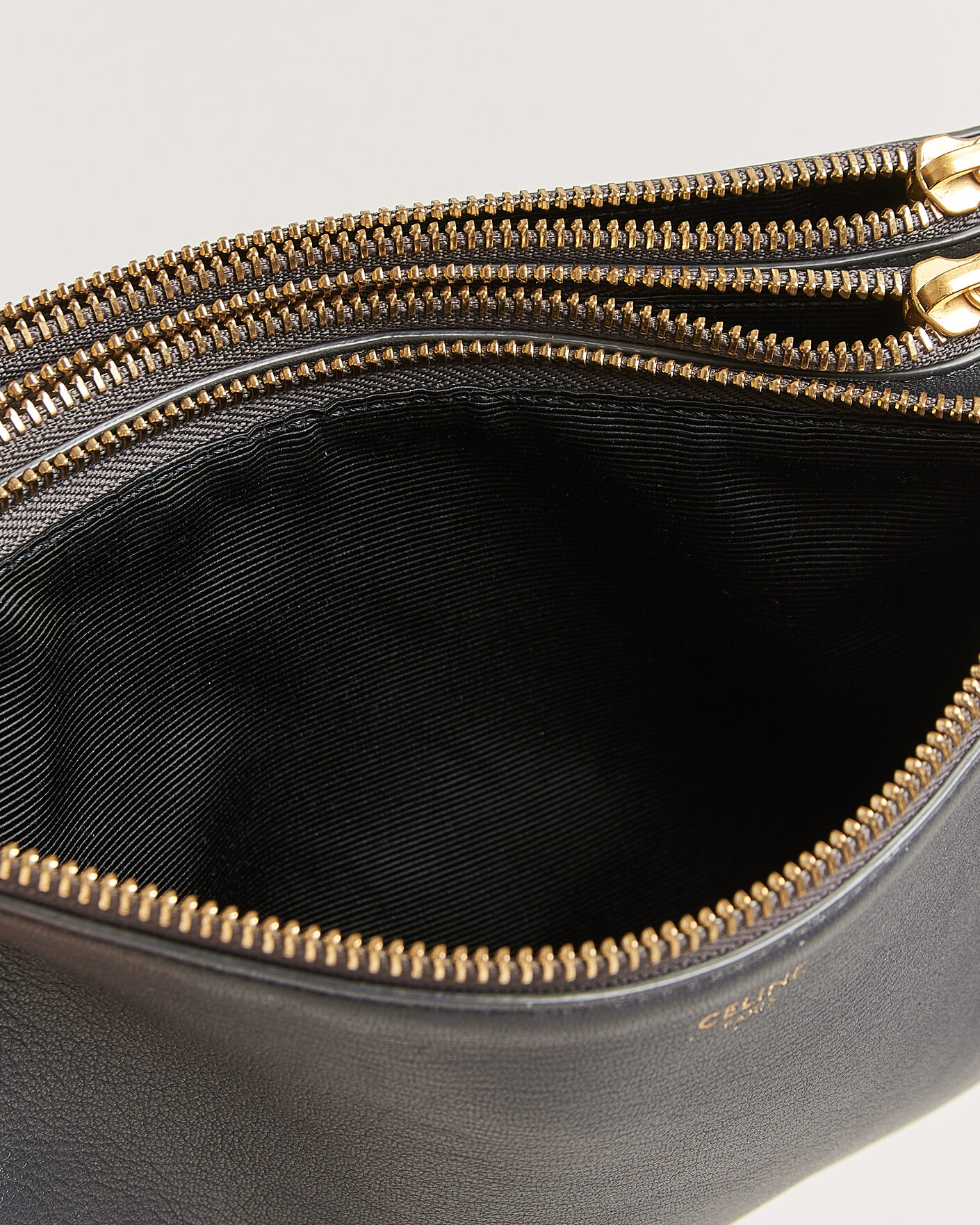 Uomini | Pre-Owned & Vintage Bags | Celine Pre-Owned | Trio Bag Small Grey