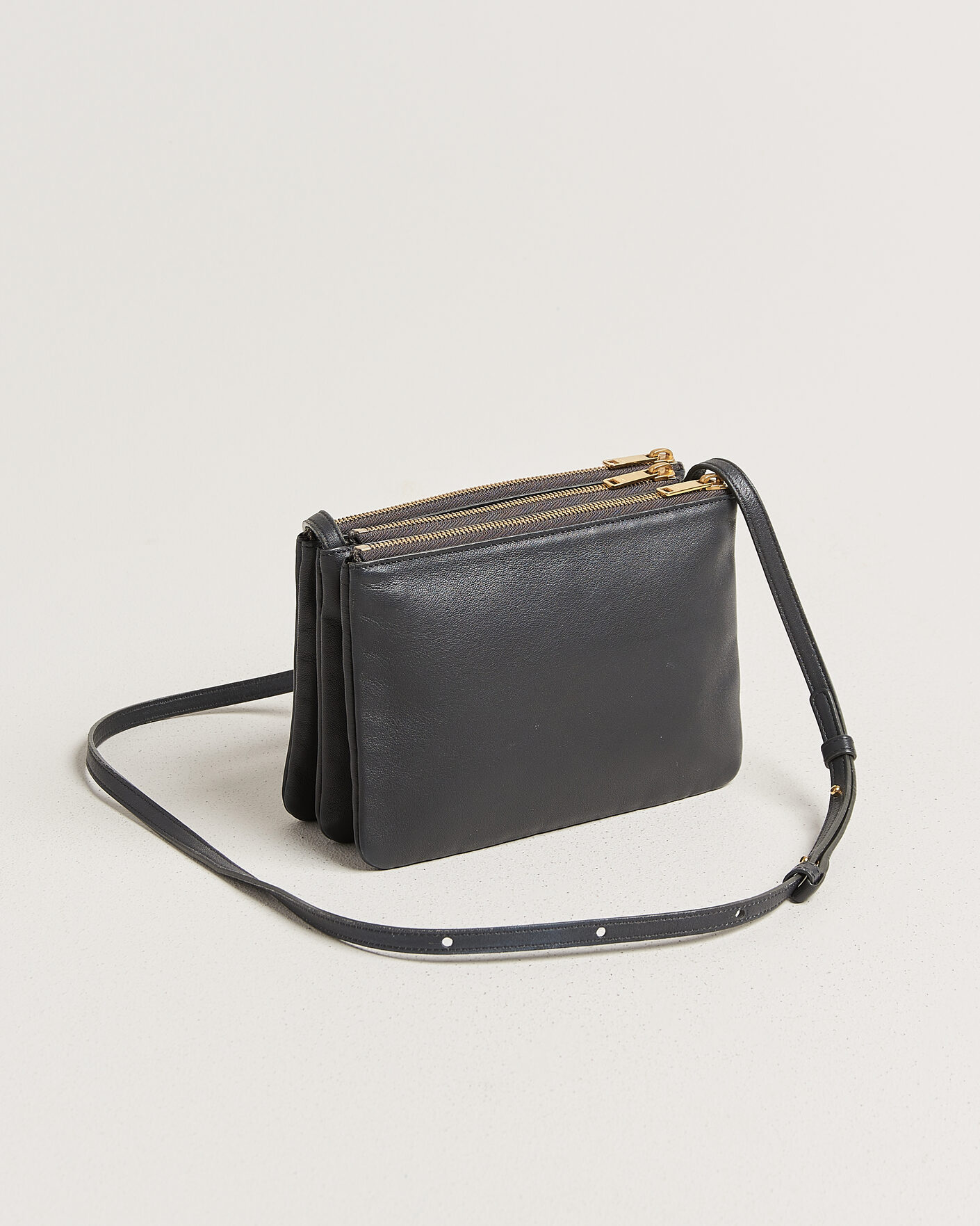 Uomini | Pre-Owned & Vintage Bags | Celine Pre-Owned | Trio Bag Small Grey